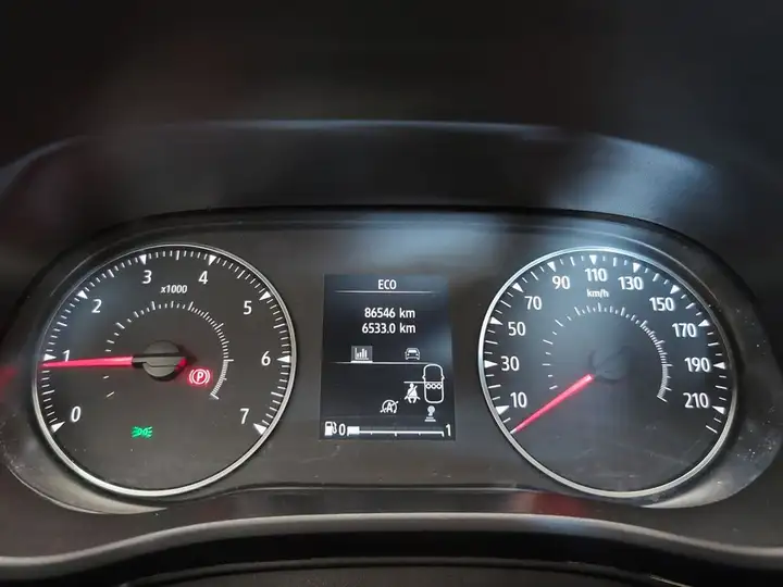 Dacia Sandero Stepway Comfort TCe 2021, foto 16