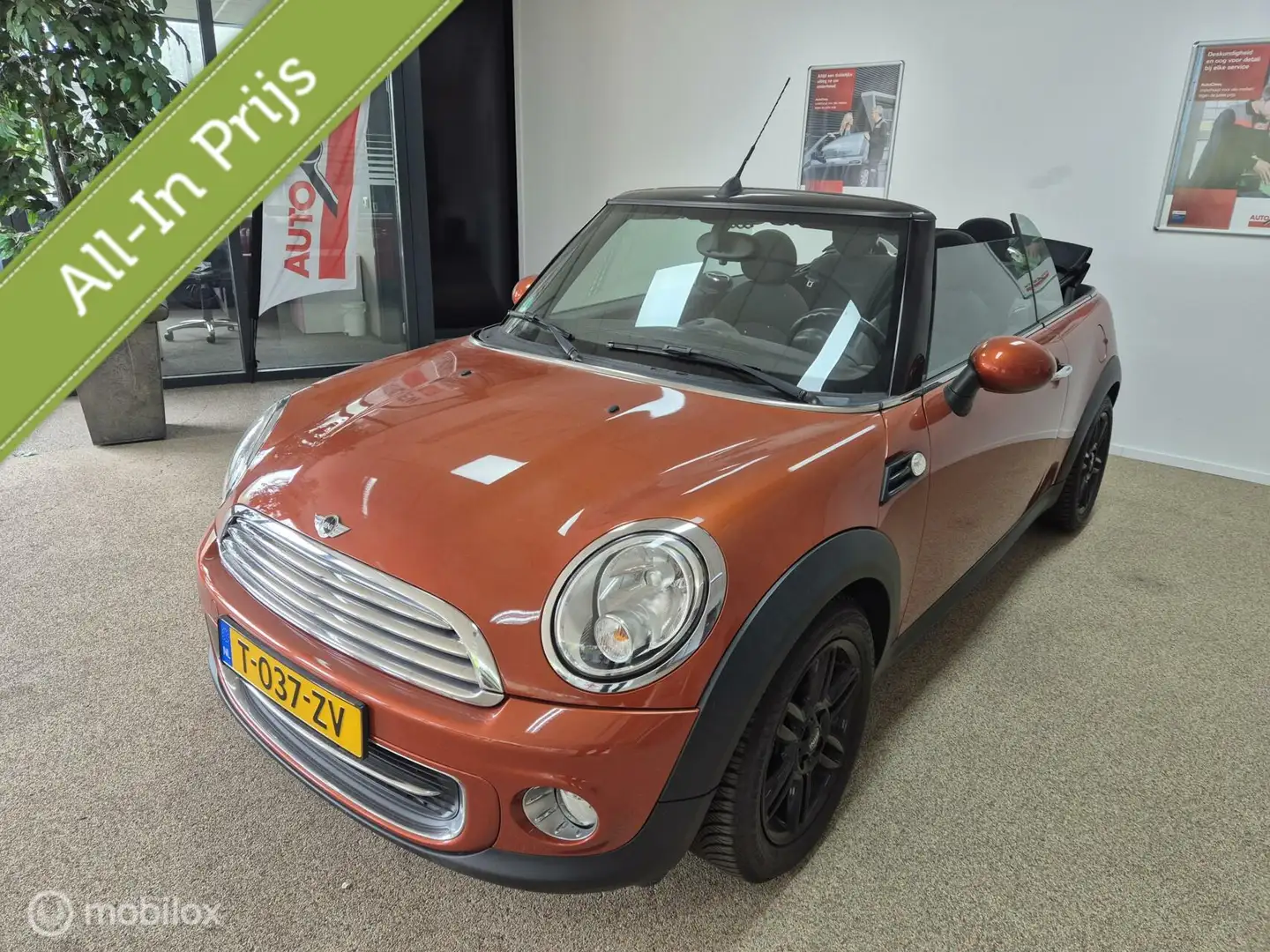 MINI Cooper Cabrio 1.6 Chili, Incl nieuwe Apk en Grote beurt Oranje - 1
