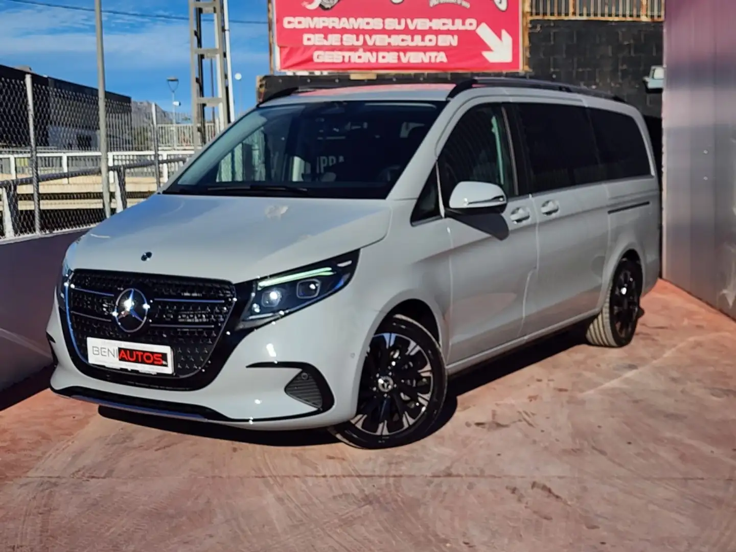 Mercedes-Benz V 300d Largo Avantgarde Szary - 1