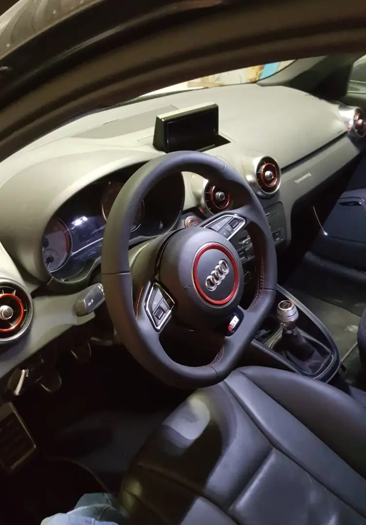 Audi S1 Sportback 2.0 tfsi quattro - 1