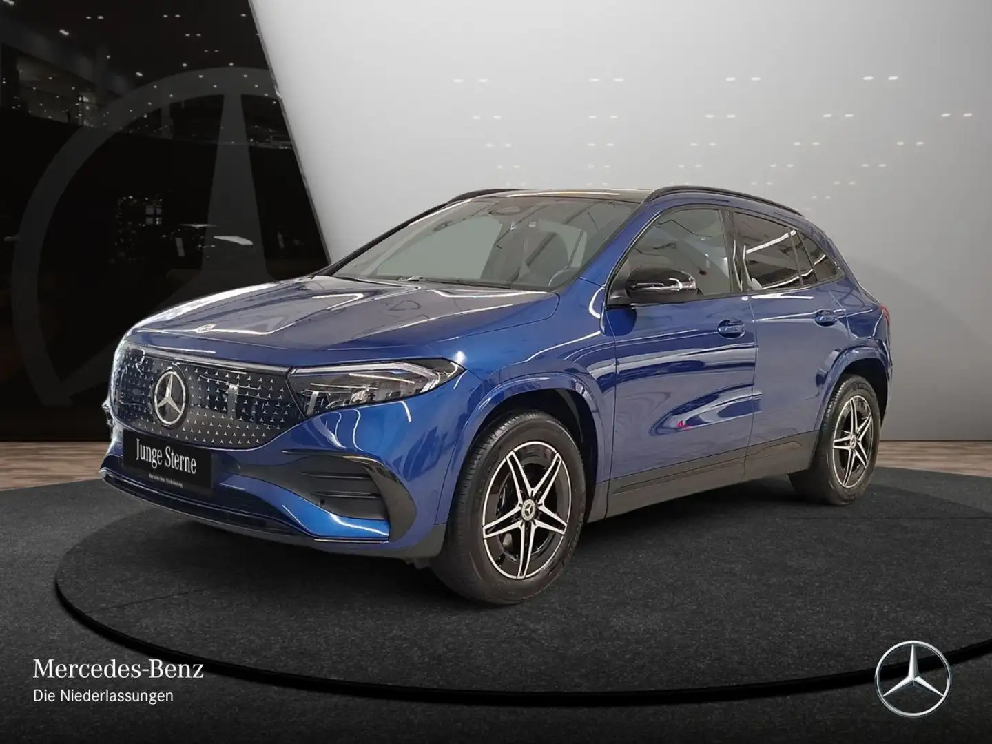 Mercedes-Benz EQA 300 4M AMG+NIGHT+ADVANCED+PANO+KAMERA+SPUR Albastru - 2