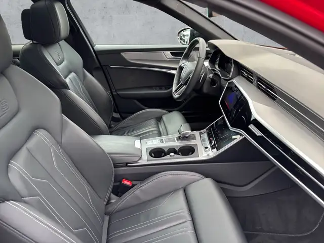 Audi A6 view 13
