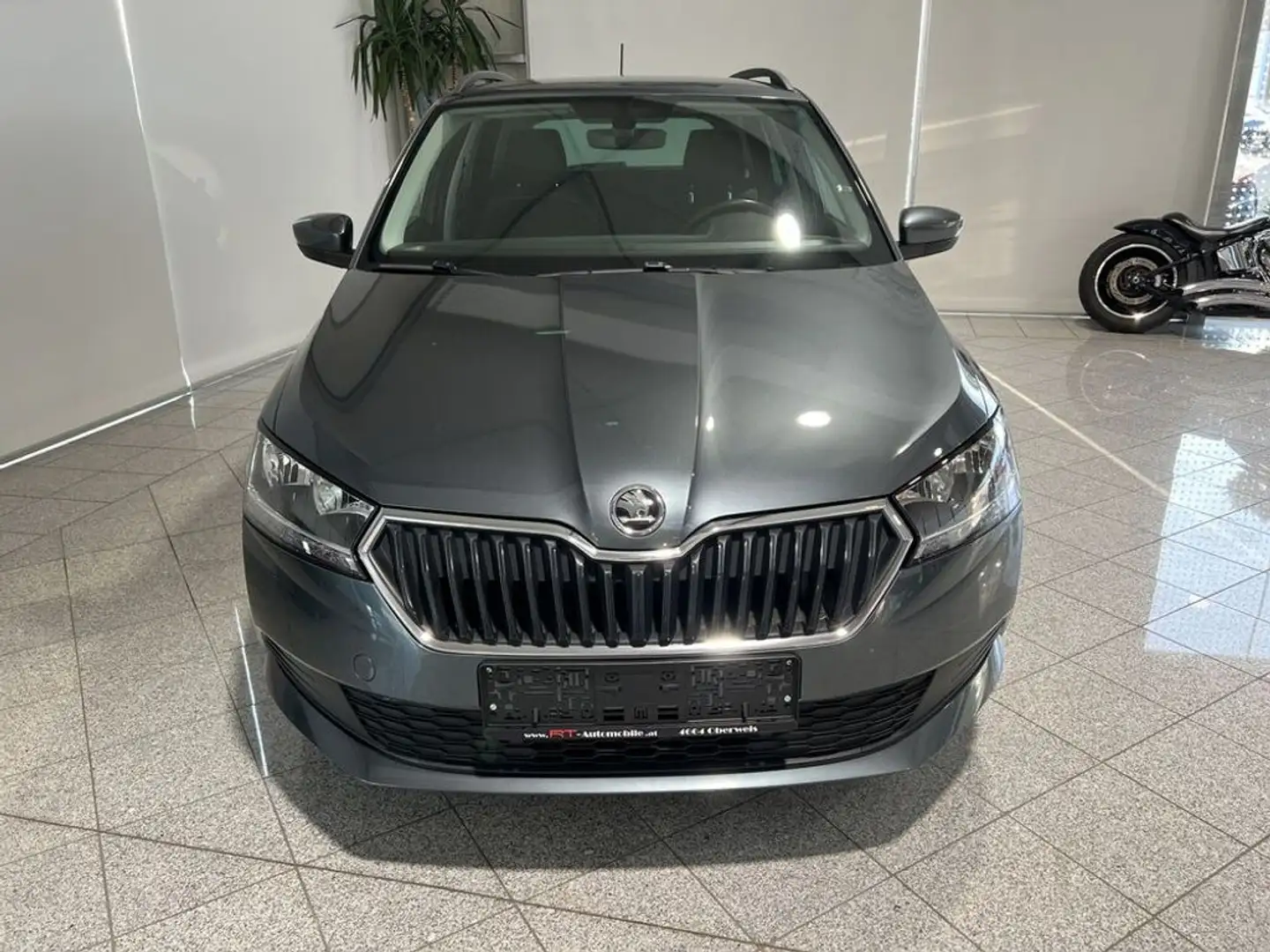 Skoda Fabia Ambition Grau - 2