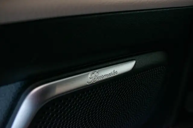 Mercedes-Benz 250 view 15