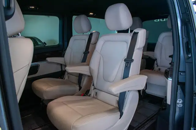 Mercedes-Benz 250 view 10