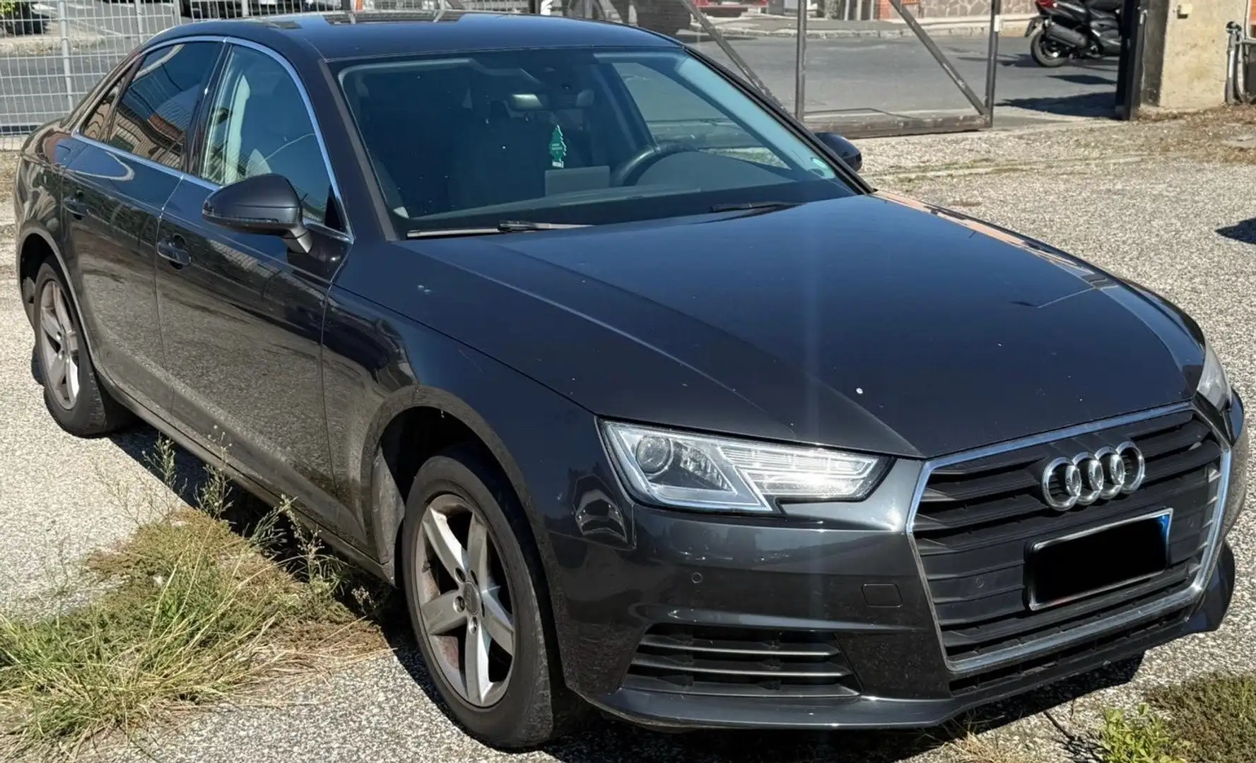 Audi A4 A4 1.4 TFSI Design Blauw - 1