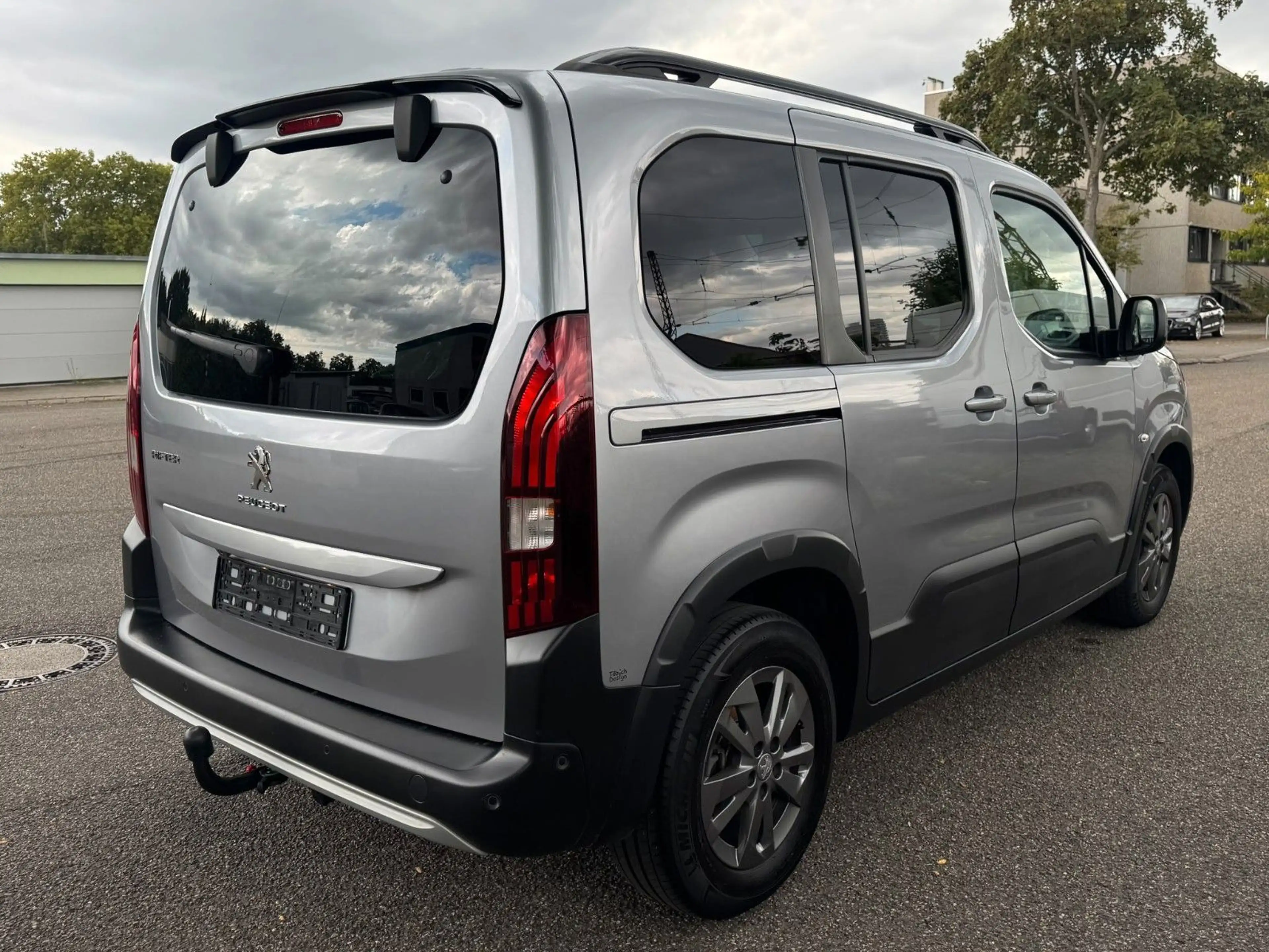 Peugeot Rifter RIFTER 1.5 HDI AllURE KLIMA NAVI KAMERA AHK TÜV — photo 4