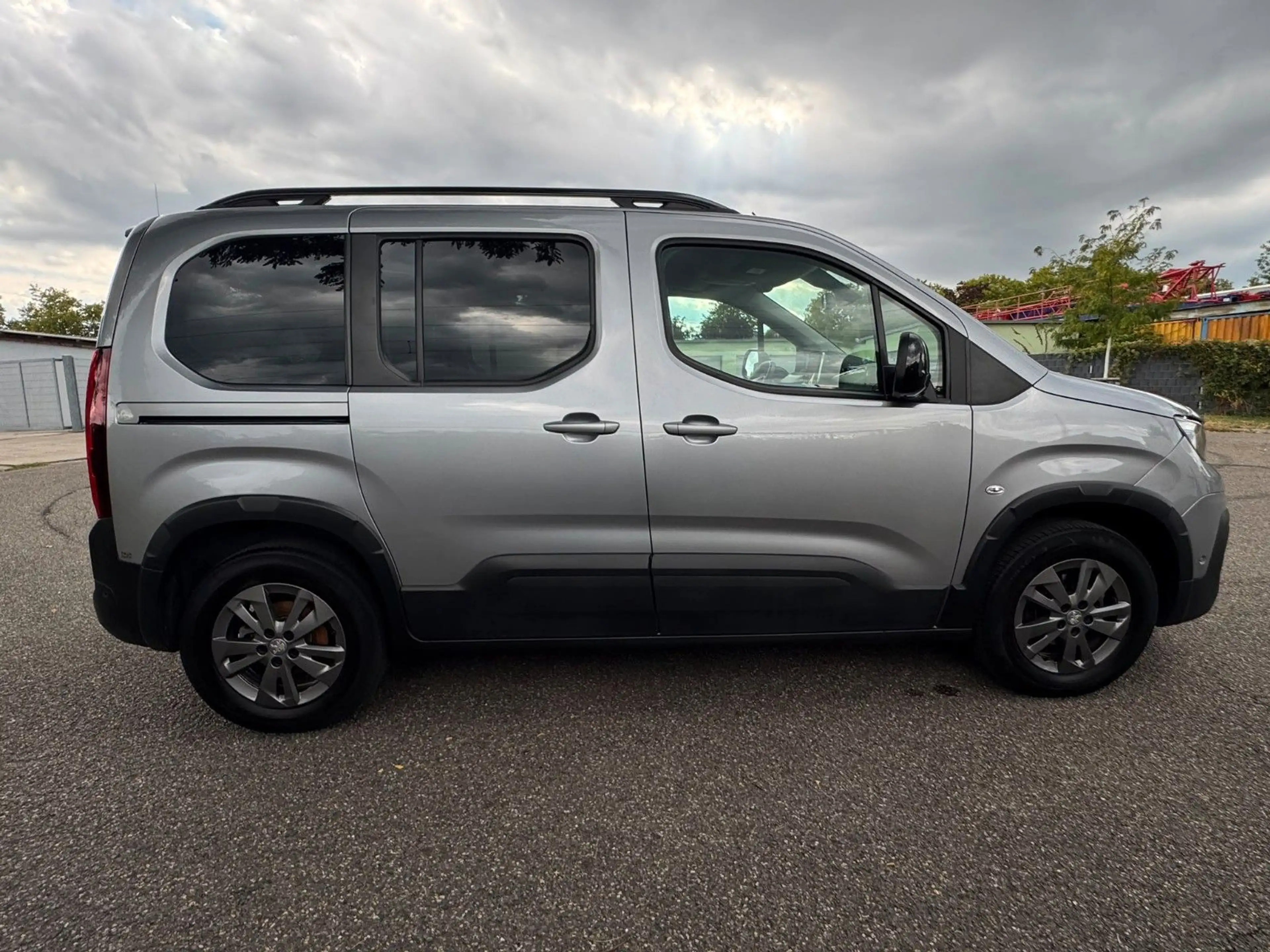 Peugeot Rifter RIFTER 1.5 HDI AllURE KLIMA NAVI KAMERA AHK TÜV — photo 5