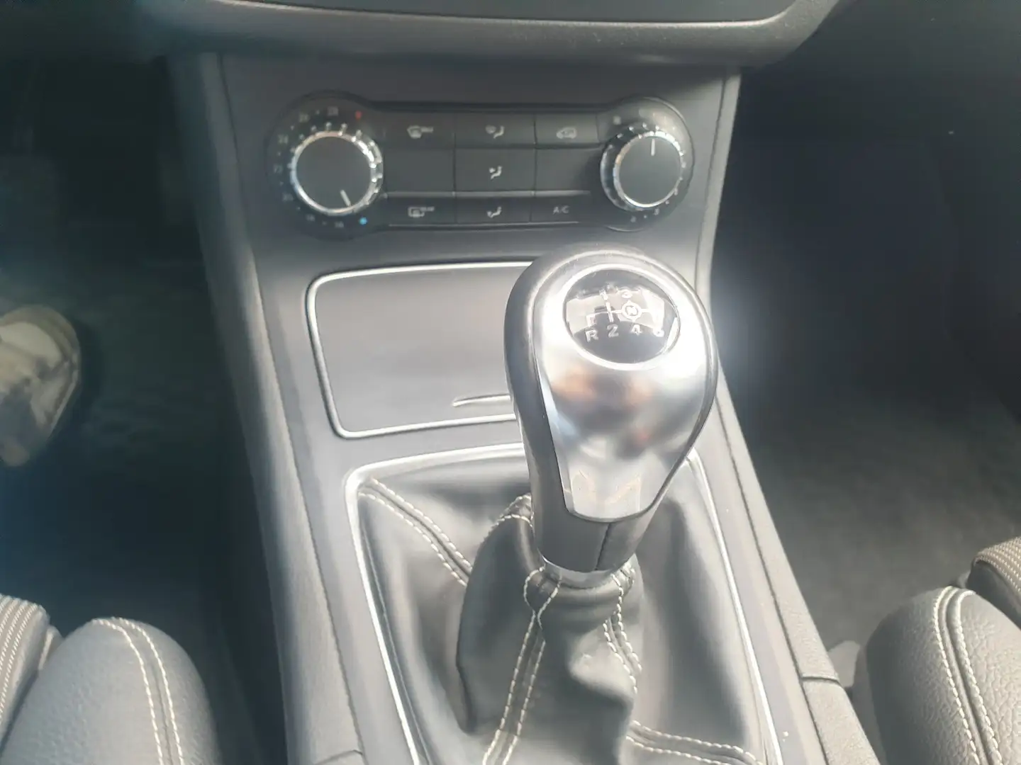 Mercedes-Benz B 180 d Sport Next - 2