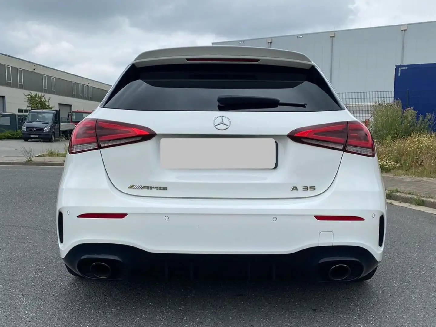 Mercedes-Benz A 35 AMG A-Klasse 4Matic Speedshift DCT 7G Weiß - 2