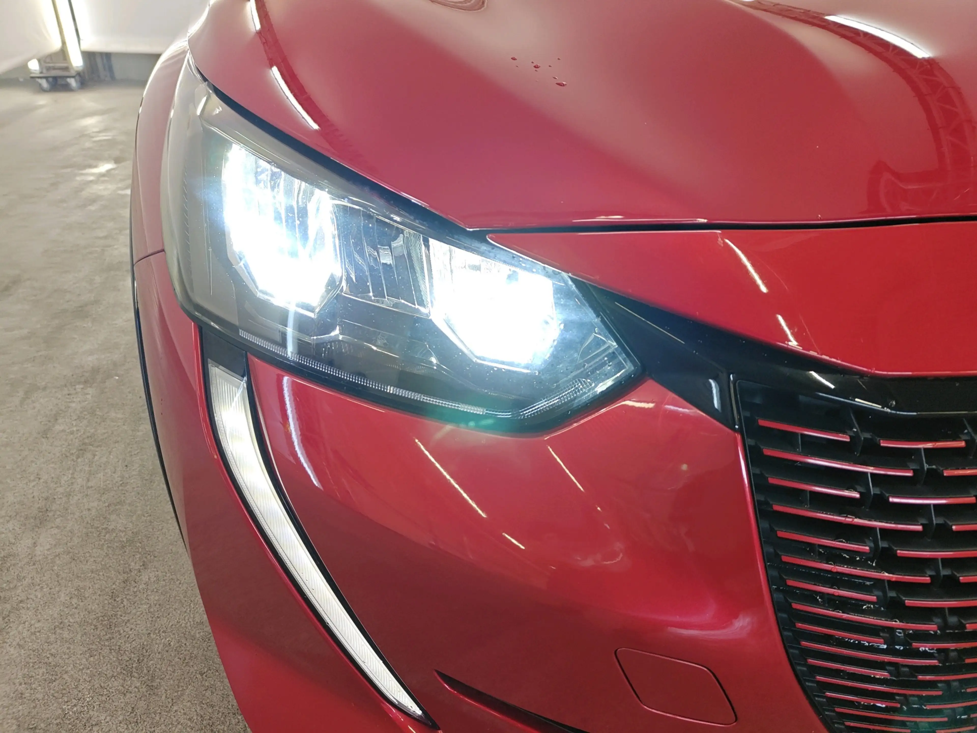 Peugeot e-208 EV 50 kWh 136pk Active Pack | SOH 90% | Connect 3D — photo 18