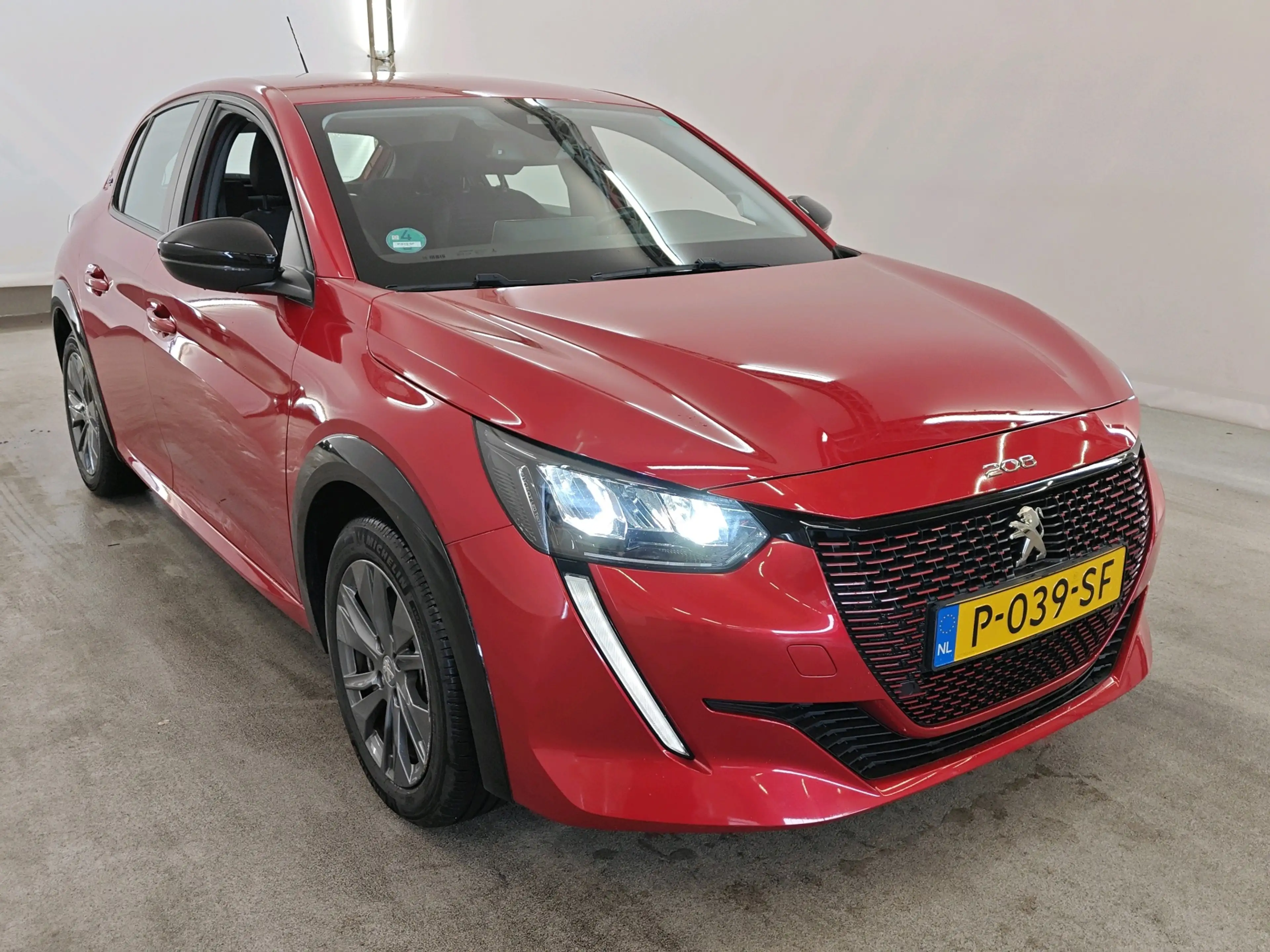 Peugeot e-208 EV 50 kWh 136pk Active Pack | SOH 90% | Connect 3D — photo 4