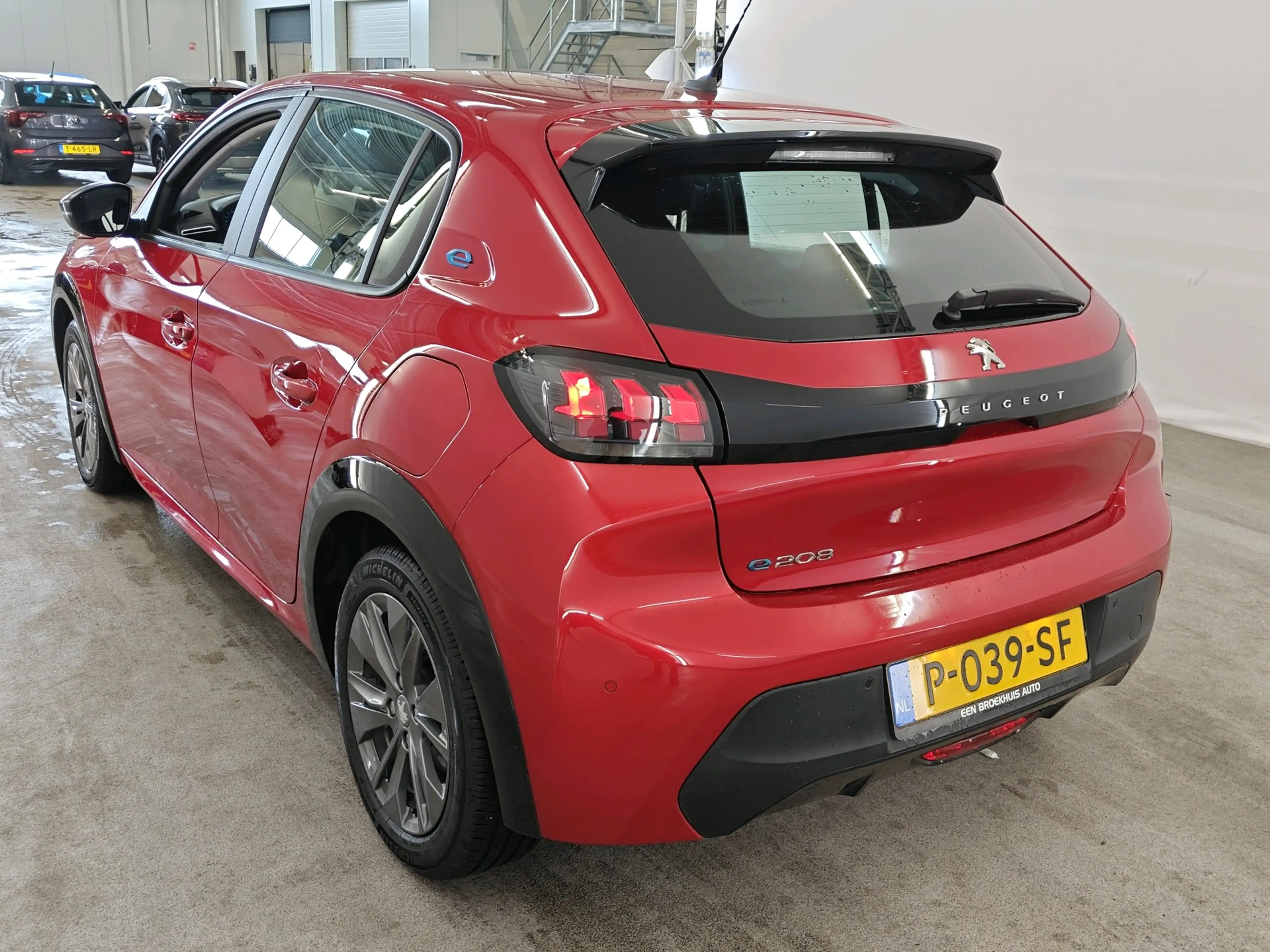 Peugeot e-208 EV 50 kWh 136pk Active Pack | SOH 90% | Connect 3D — photo 2