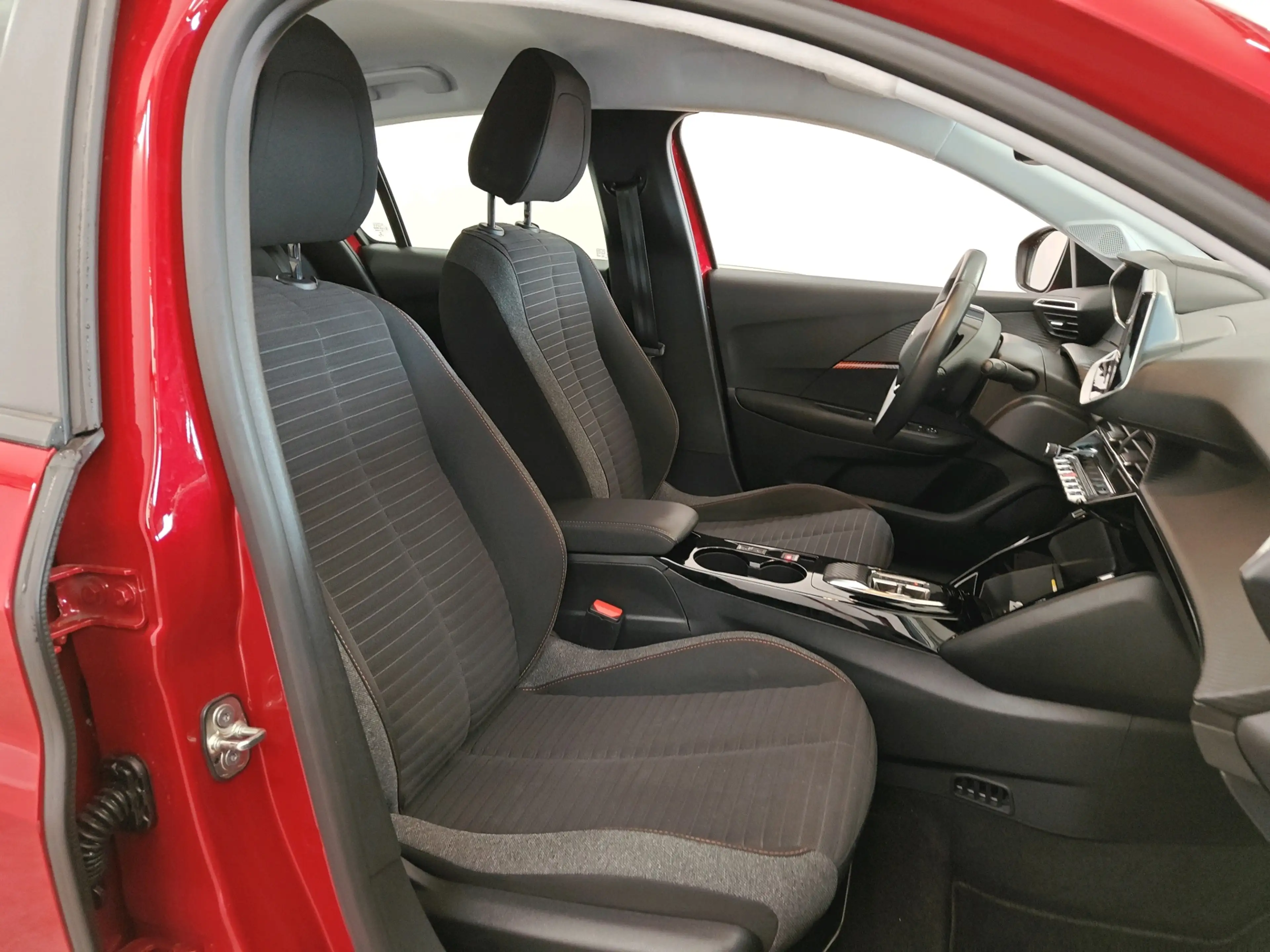 Peugeot e-208 EV 50 kWh 136pk Active Pack | SOH 90% | Connect 3D — photo 7