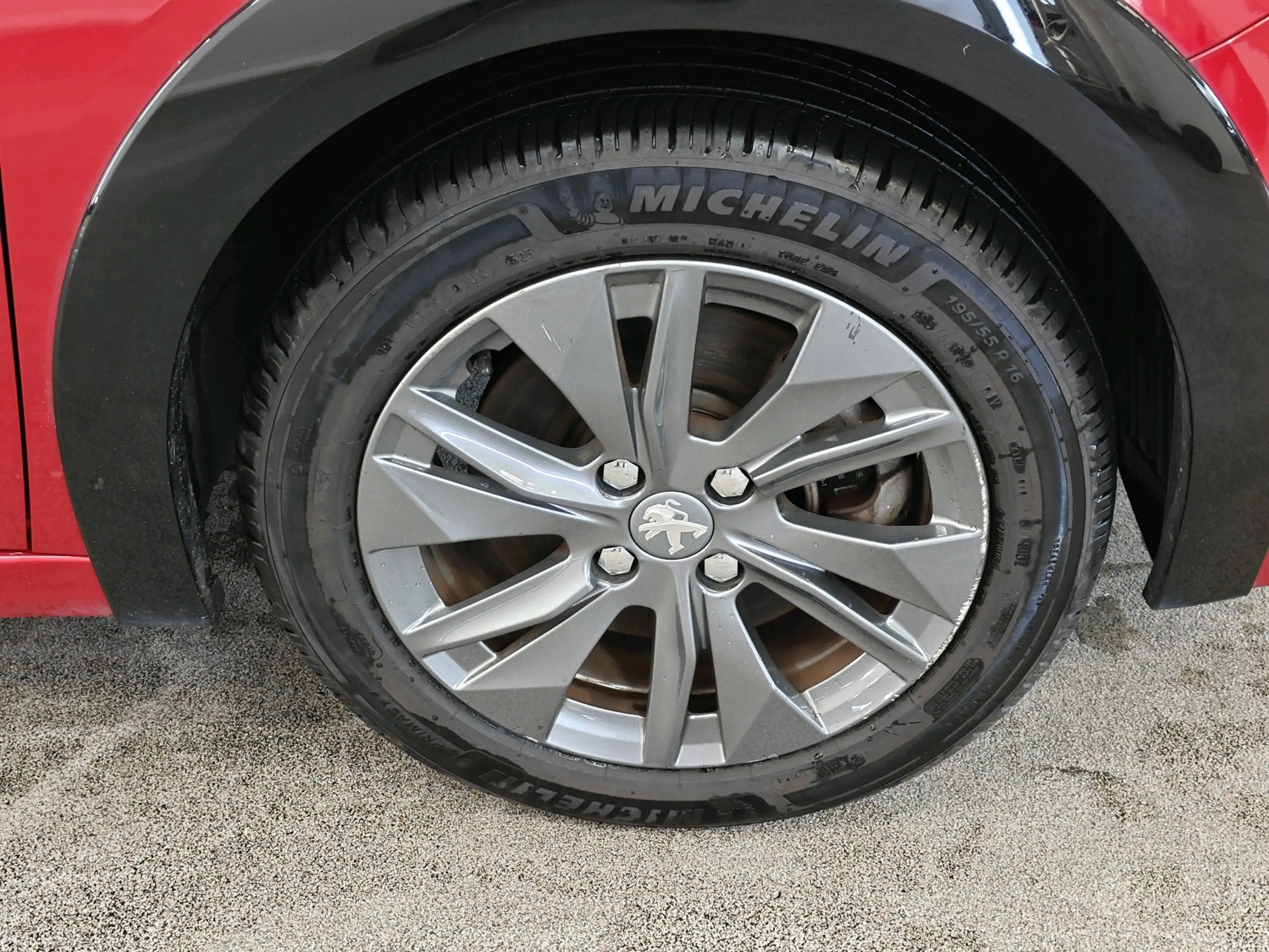 Peugeot e-208 EV 50 kWh 136pk Active Pack | SOH 90% | Connect 3D — photo 22