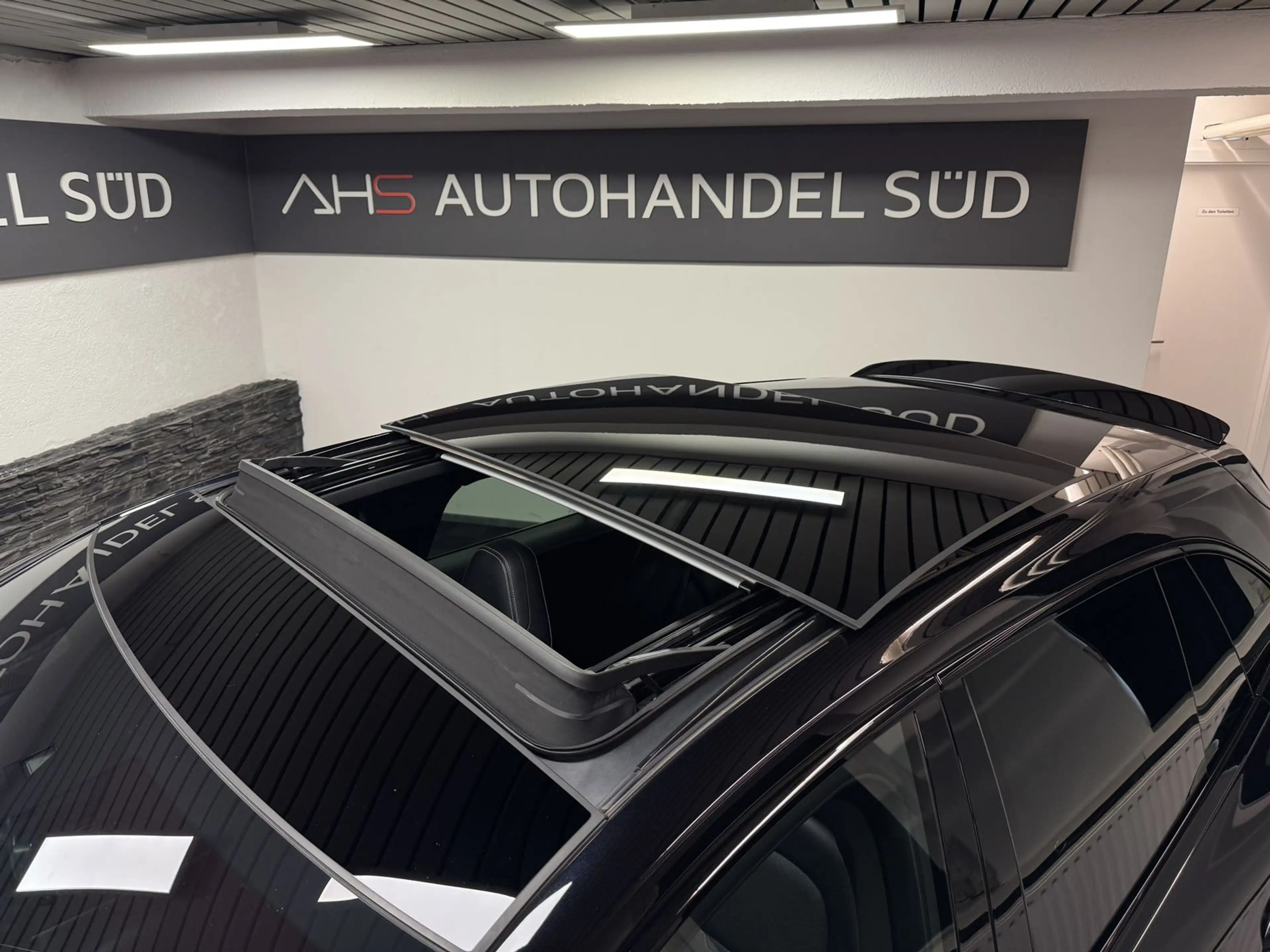 Porsche Panamera 4 Edition 10 Jahre*SPORT.C*PANO* — photo 15