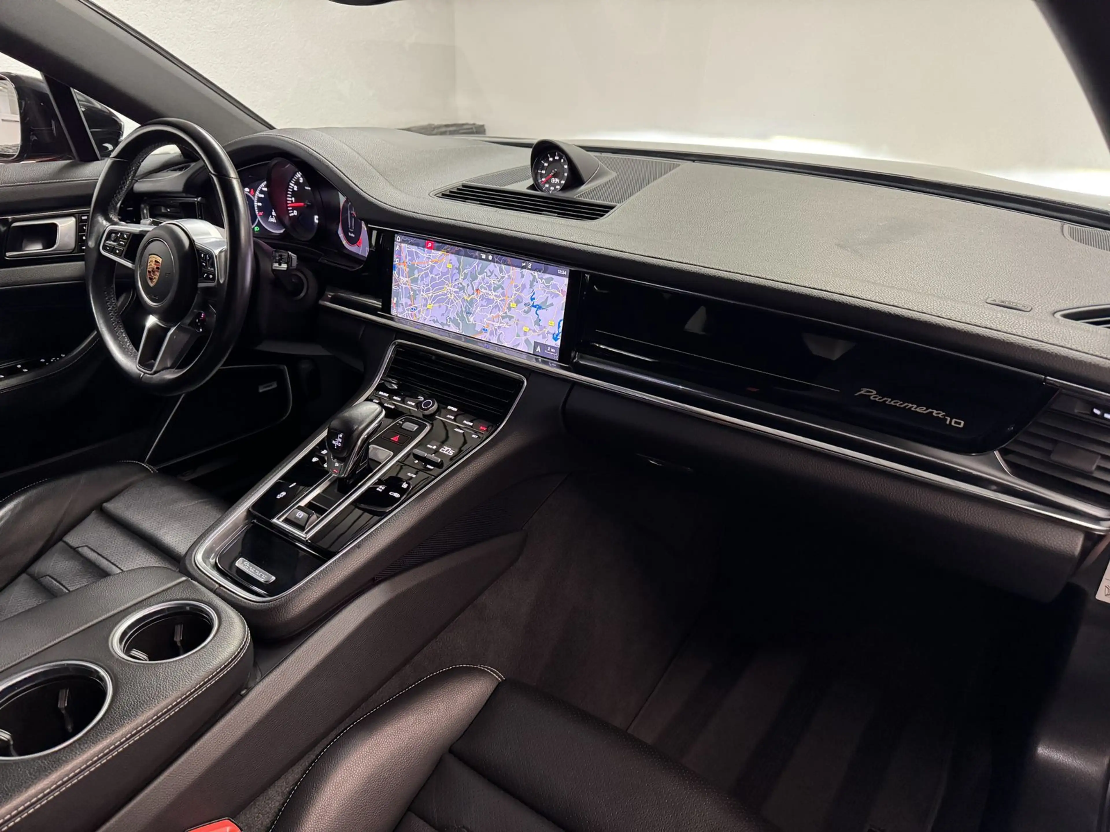 Porsche Panamera 4 Edition 10 Jahre*SPORT.C*PANO* — photo 10