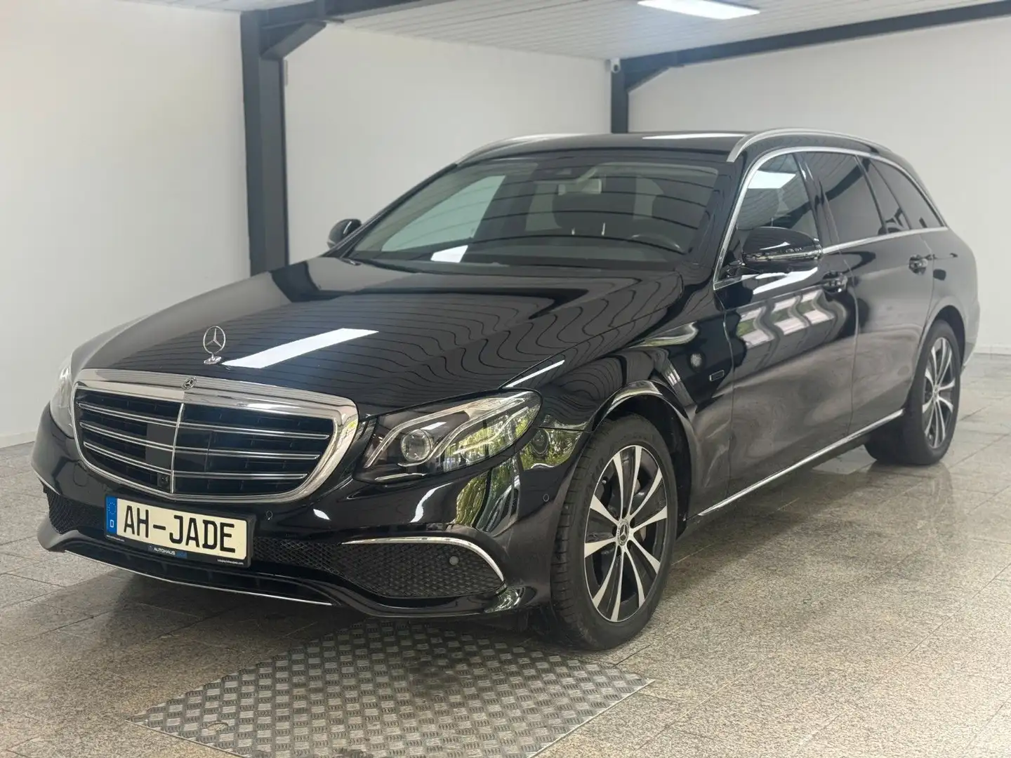 Mercedes-Benz E 300 de T *Multibeam*AHK*Widescreen*360°*MBUX Schwarz - 2