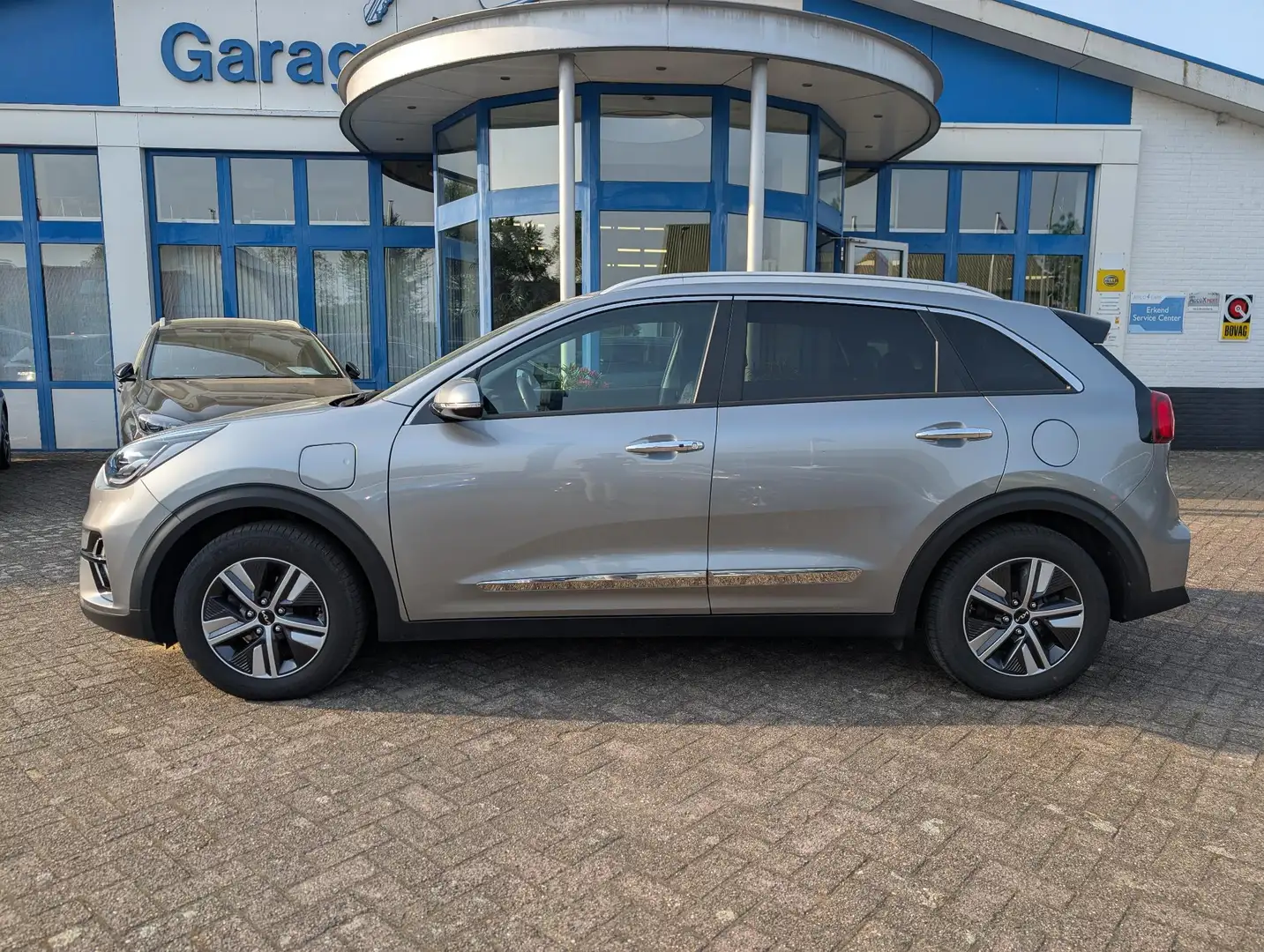 Kia Niro 1.6 GDi PHEV DynamicPlusLine | Digitaal Display, D Grijs - 2