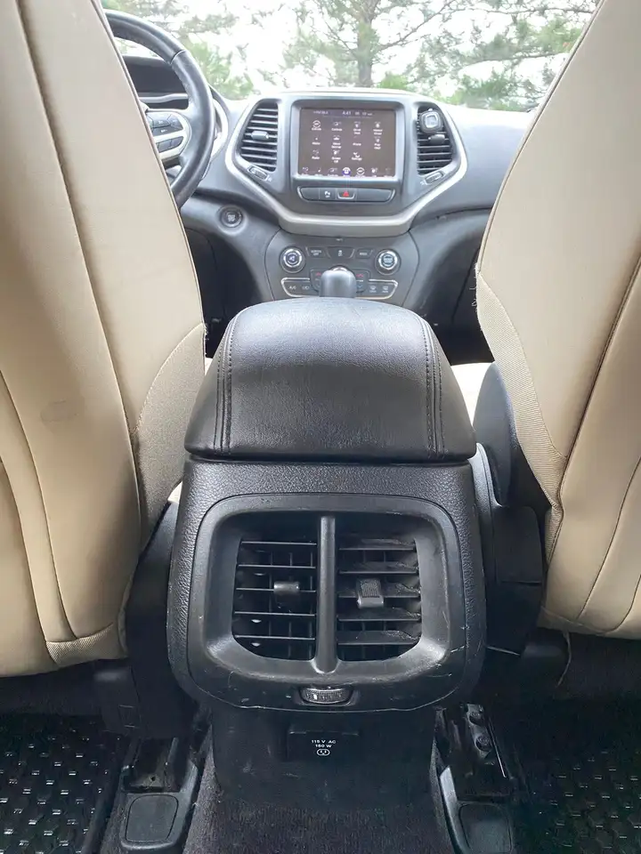Jeep Cherokee fotografie Jeep Cherokee