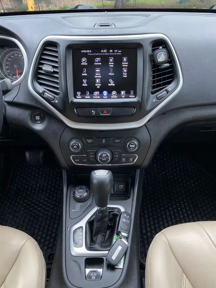 Jeep Cherokee fotografie Jeep Cherokee