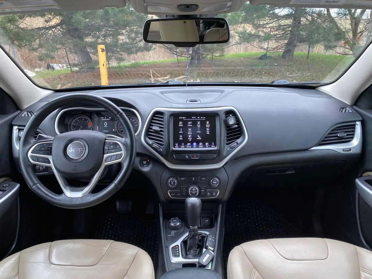 Jeep Cherokee fotografie Jeep Cherokee