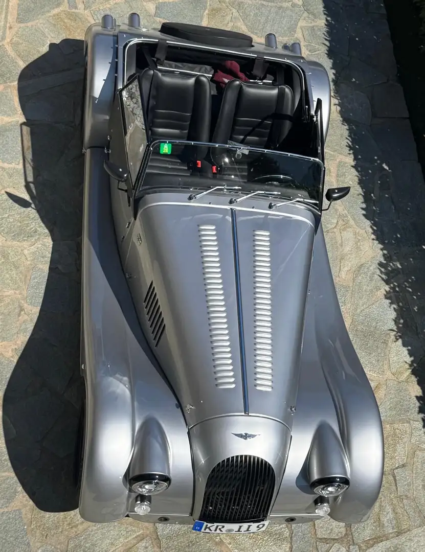 Morgan Roadster - 1
