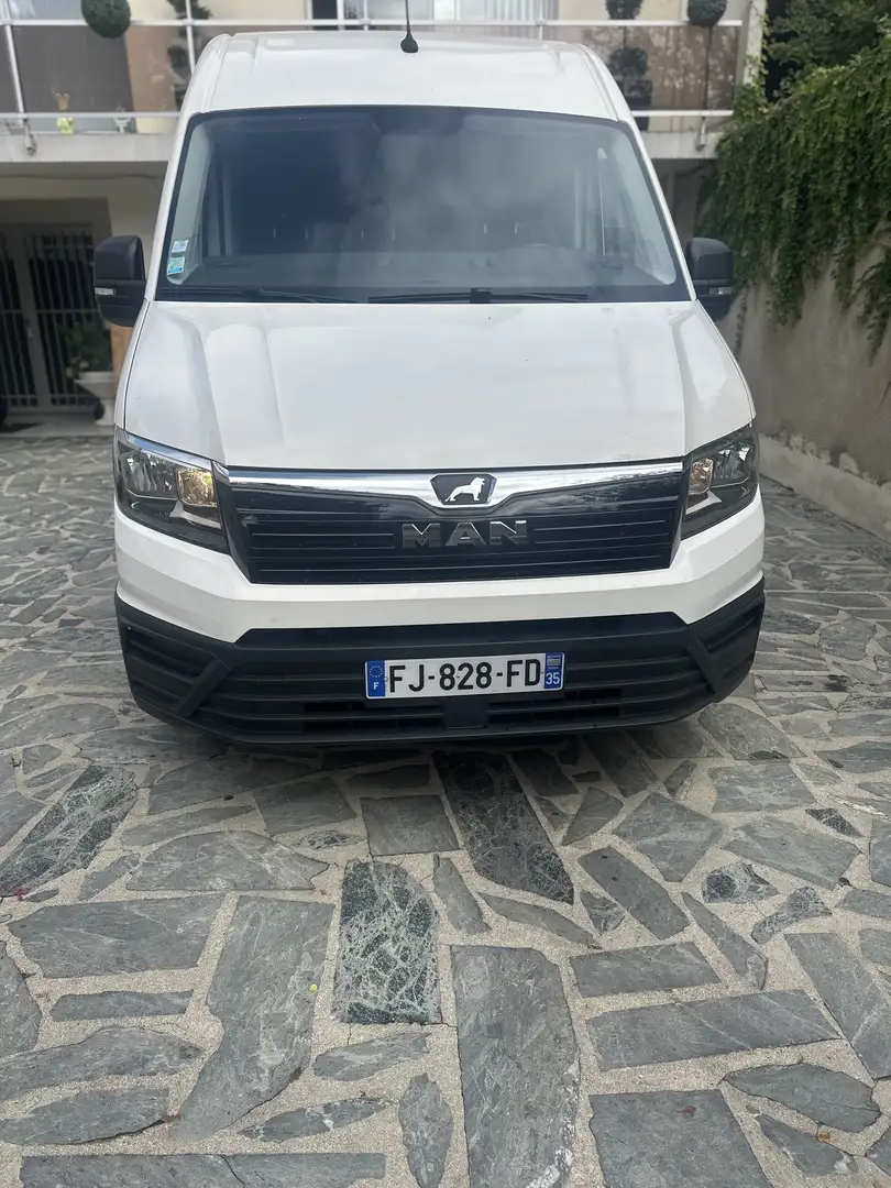 MAN TGE TGE FOURGON PROPULSION 3180 3.5T LONGTOIT surélev Blanc - 1