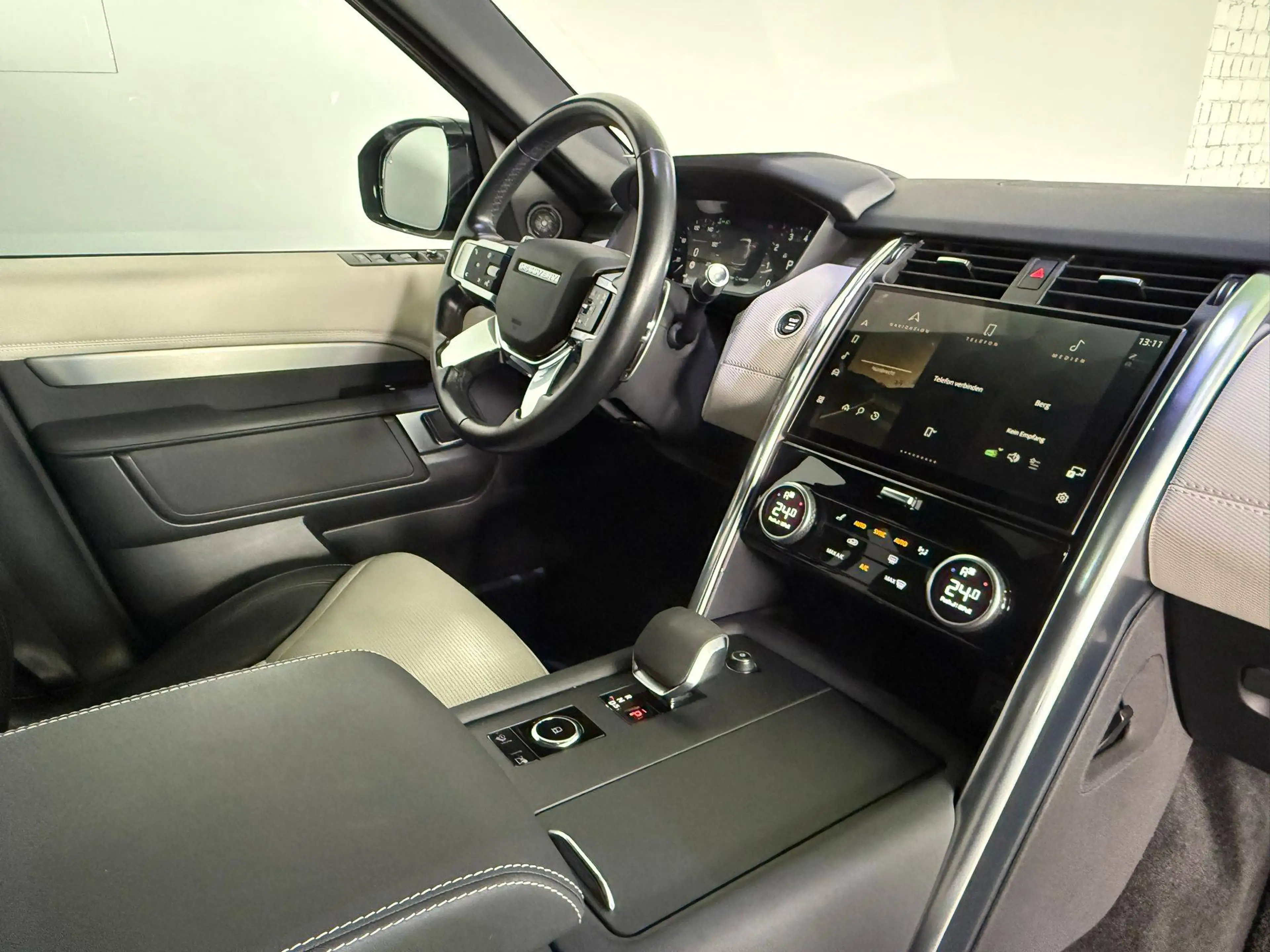 Land Rover Discovery 3,0i P360 R-Dynamic, Pano, Leder, ACC — photo 11