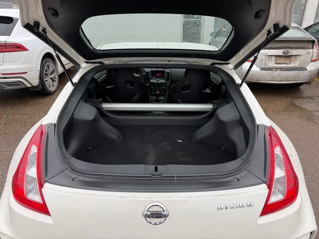 Nissan 370Z снимка Nissan 370Z