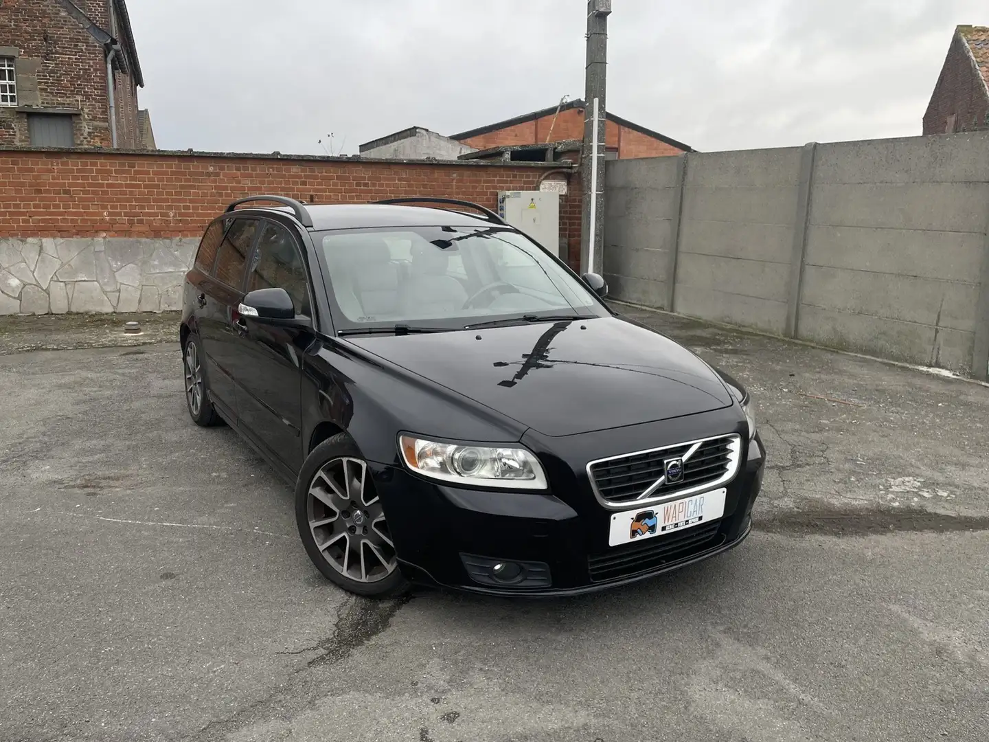 Volvo V50 1.6d **EXPORT/MARCHAND** Zwart - 2