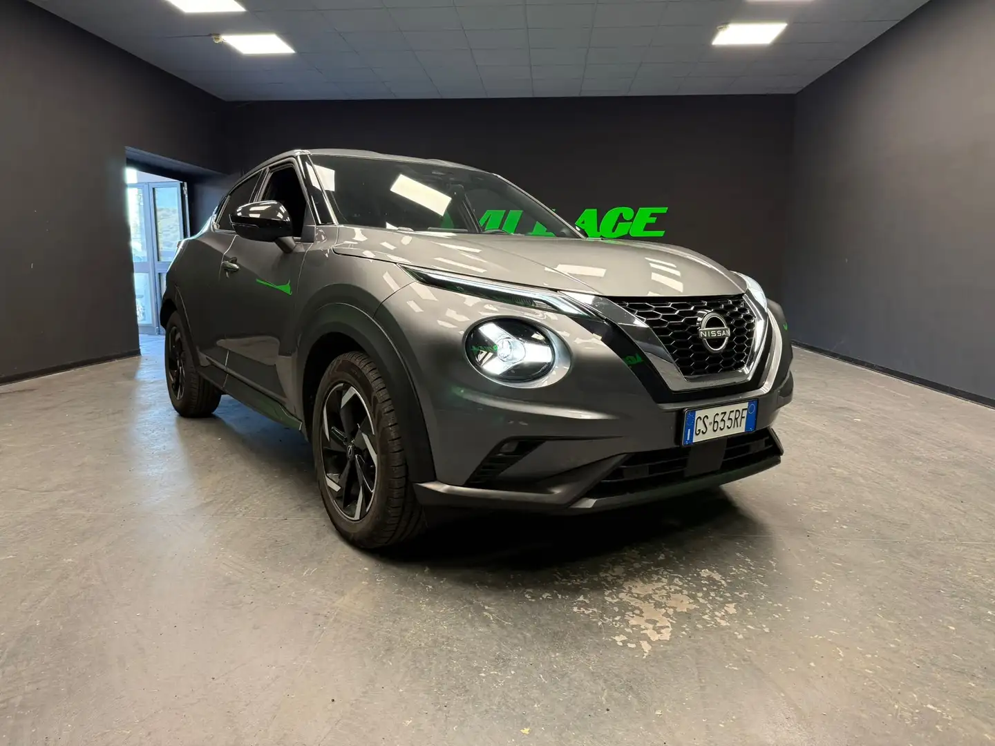 Nissan Juke Juke 1.0 dig-t N-Connecta 114cv dct PREZZO REALE Grigio - 1