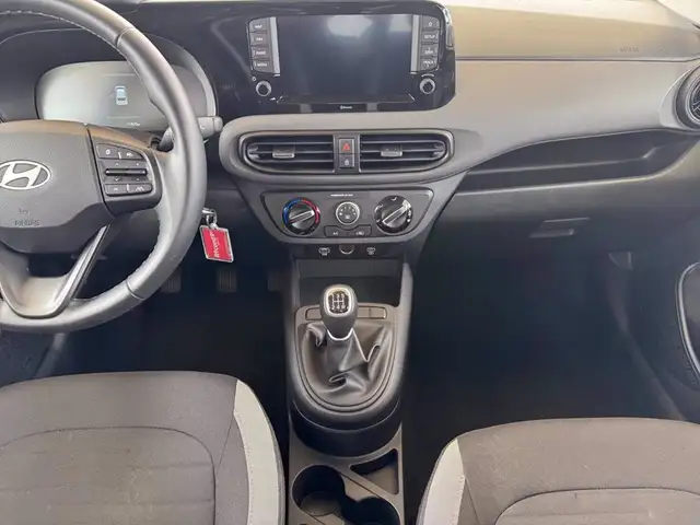Hyundai I10 view 11