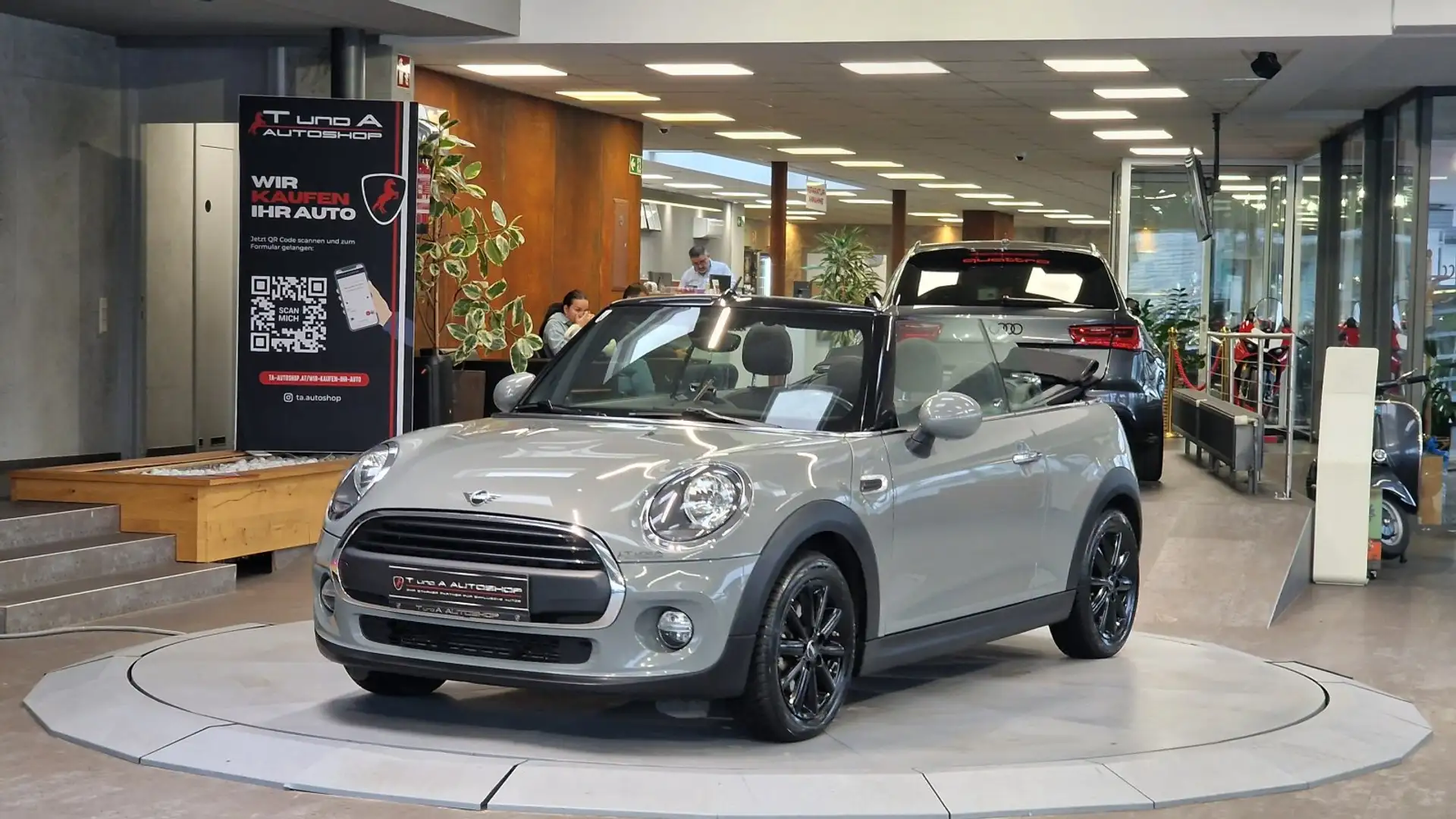 MINI One Cabrio 1-Hand F57 *Ambiente*PDC*Sitzheizung* Grau - 1