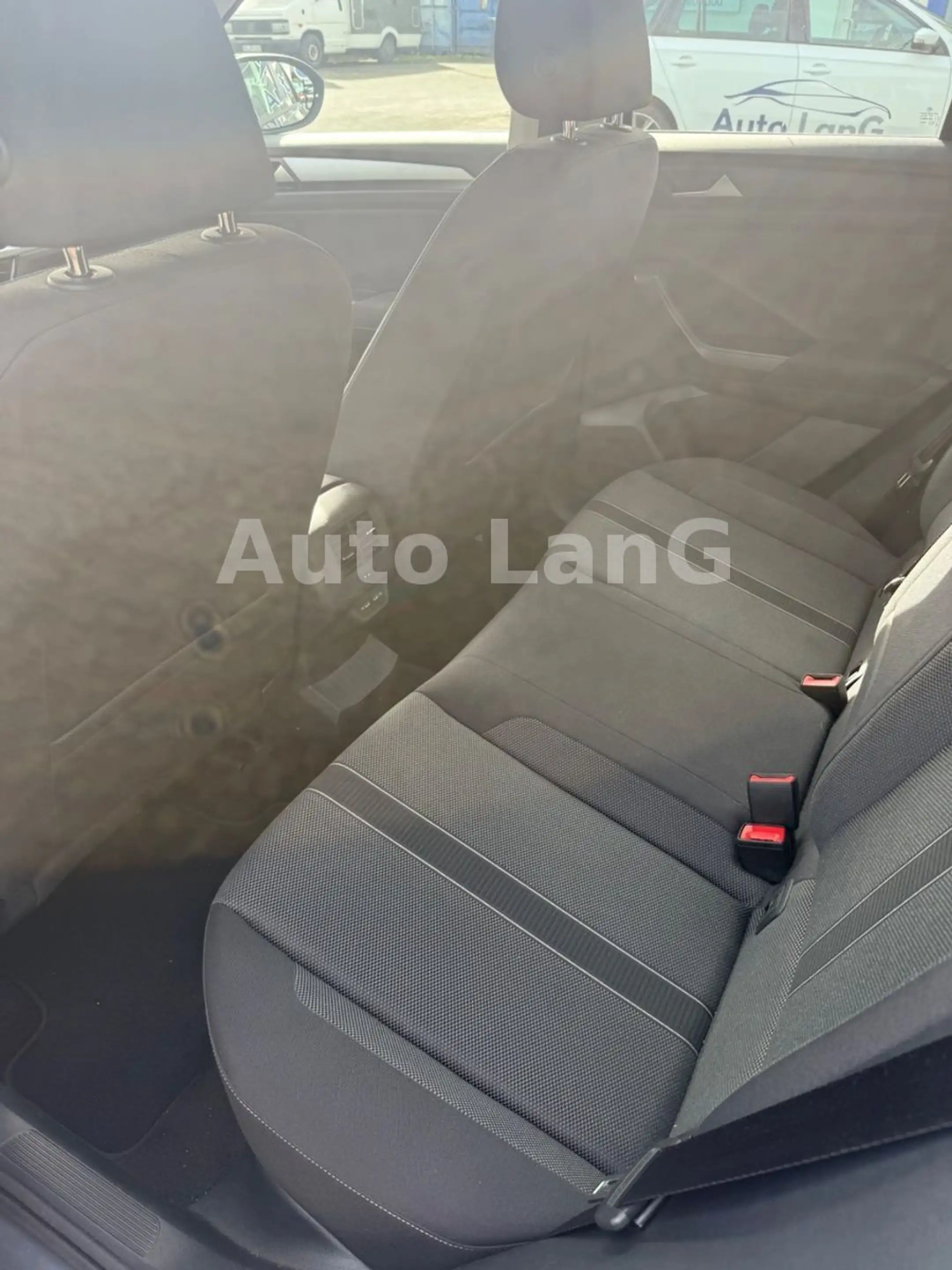 Volkswagen T-Roc Life DSG LED NAVI KAMERA PDC SHZ — photo 15
