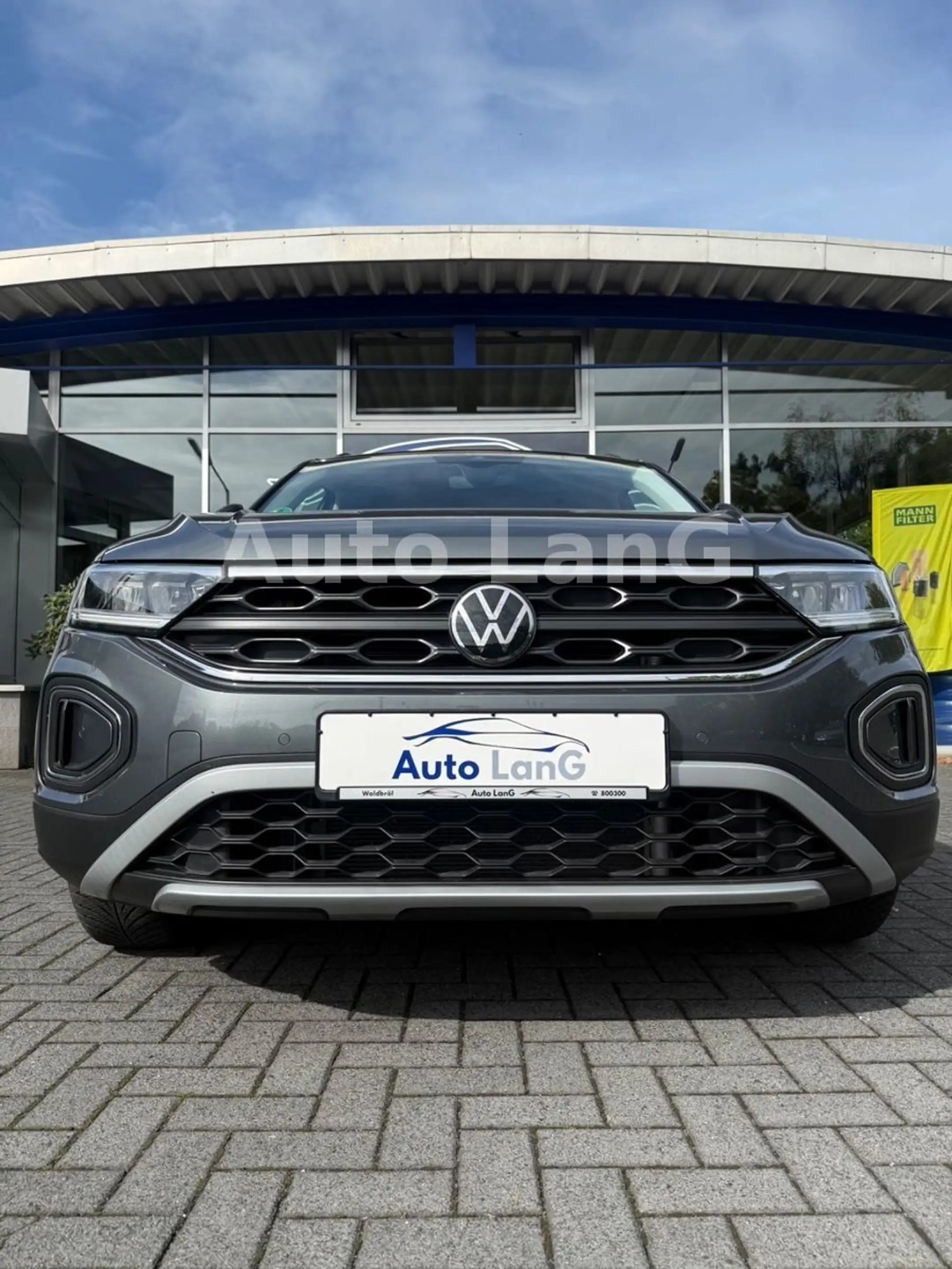 Volkswagen T-Roc Life DSG LED NAVI KAMERA PDC SHZ — photo 2