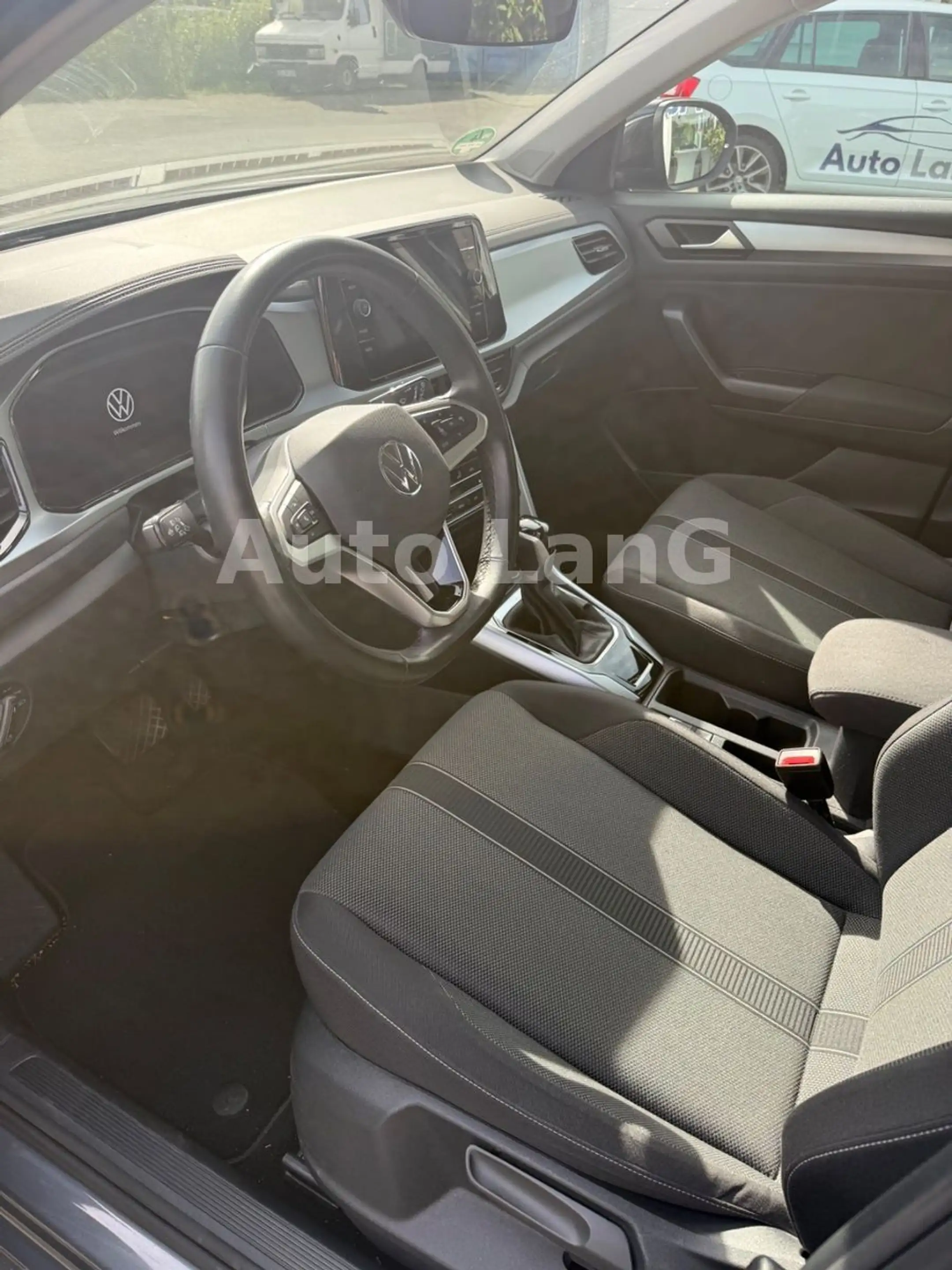 Volkswagen T-Roc Life DSG LED NAVI KAMERA PDC SHZ — photo 14