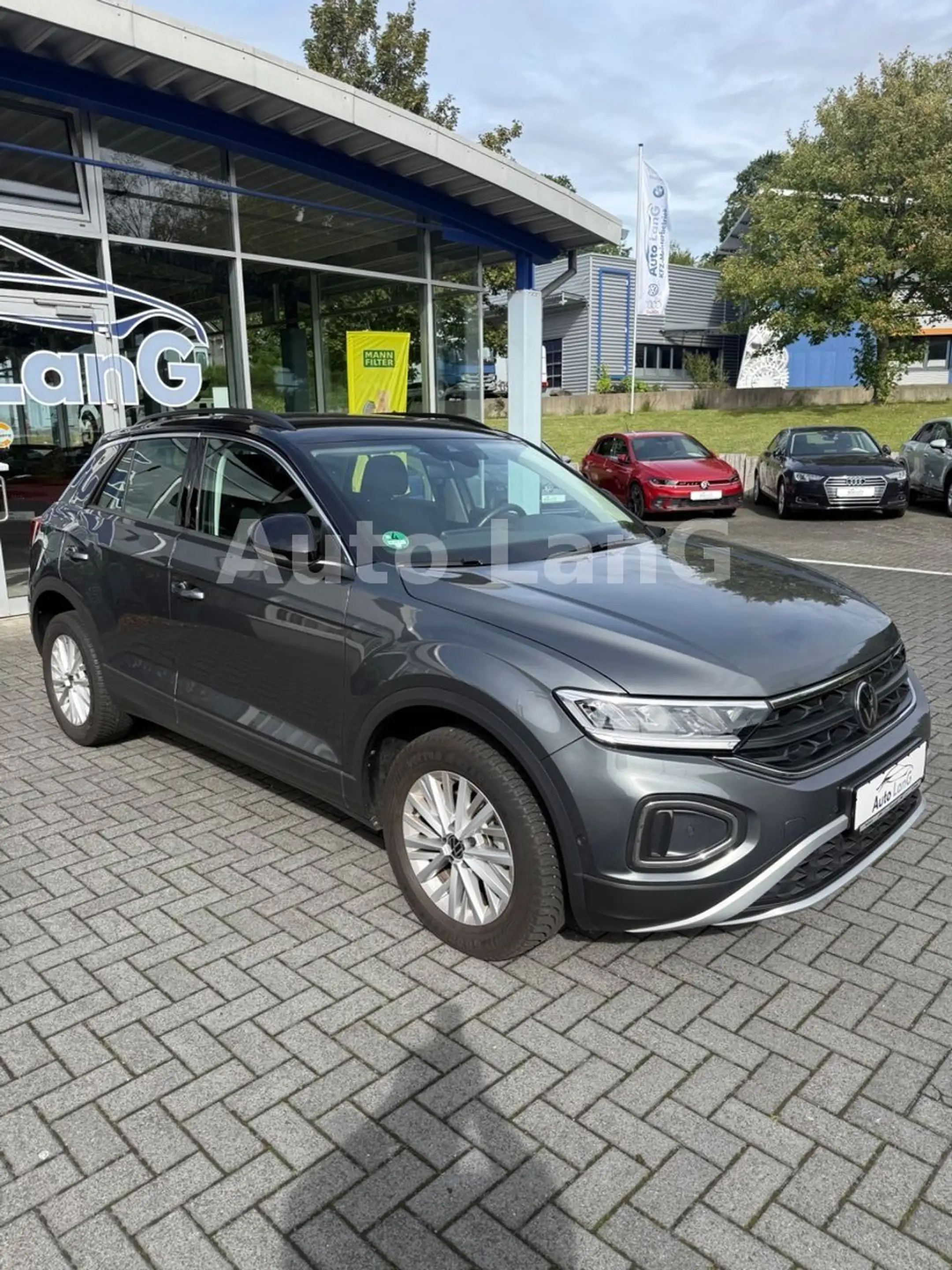 Volkswagen T-Roc Life DSG LED NAVI KAMERA PDC SHZ