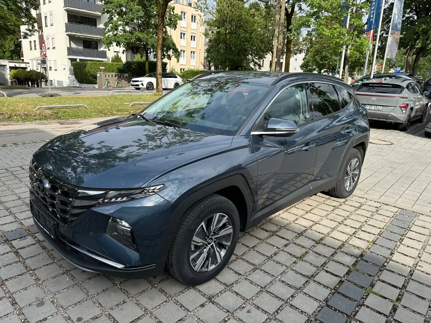 Hyundai TUCSON 1.6 T-GDI Trend Hybrid SpurH 2xKlima PDC Blau - 2