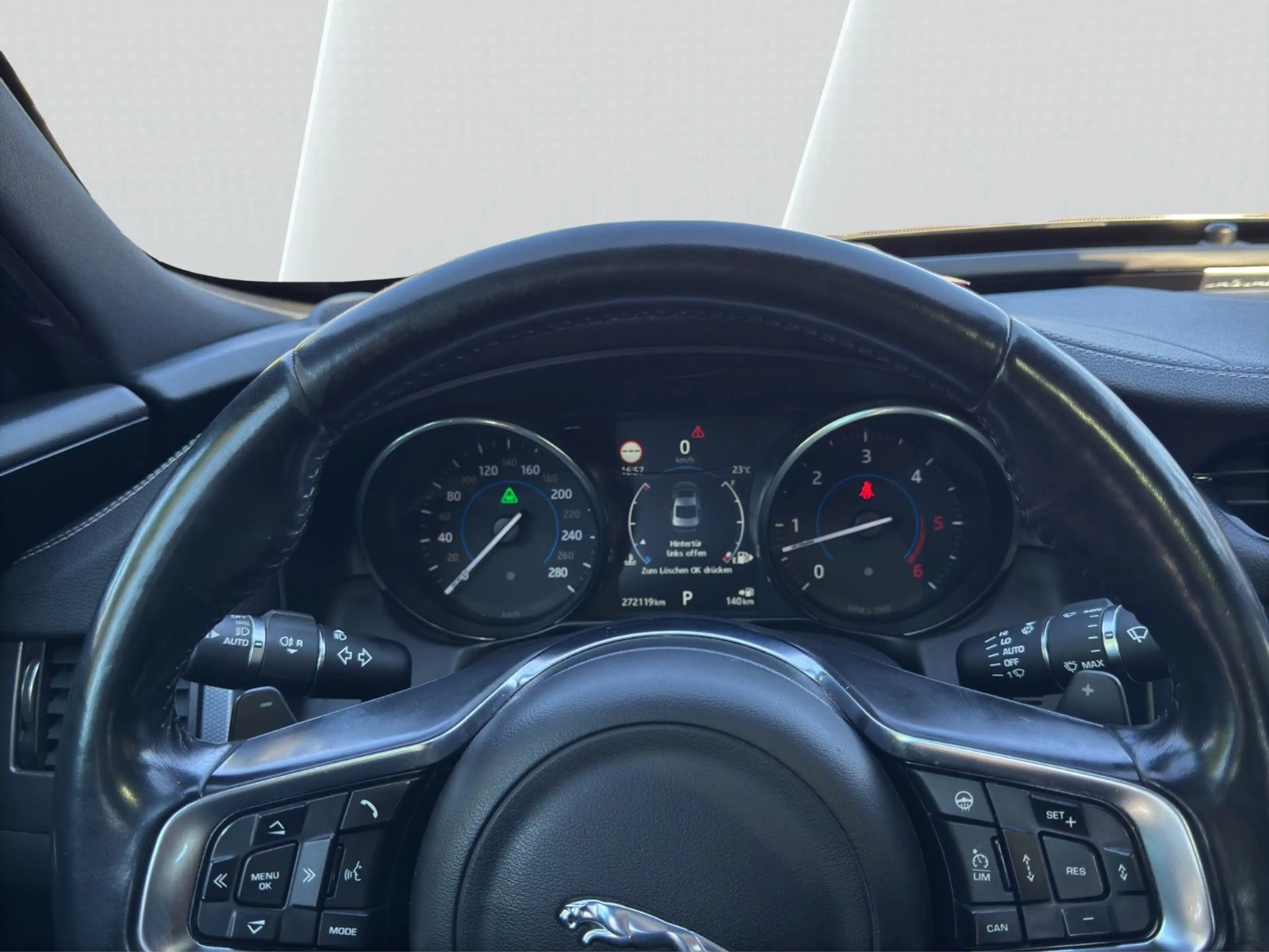 Jaguar XF 30d 300PS R-Sport Automatik, PANO, ACC — photo 13