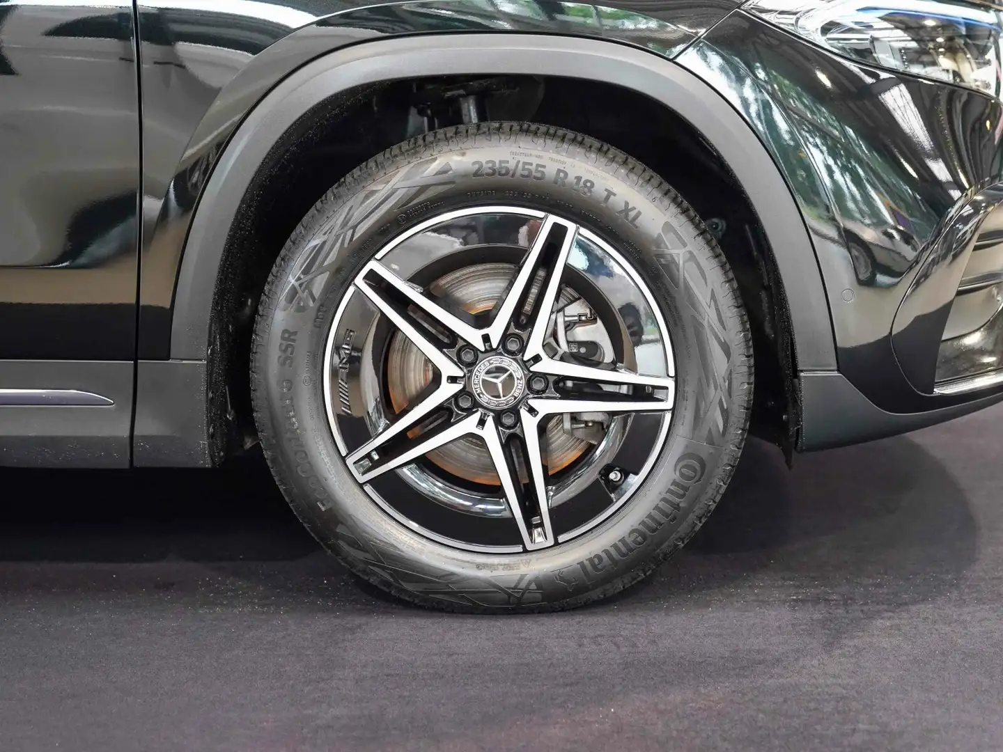 Mercedes-Benz EQA 300 EQA 300 4M AMG Line Advanced CarPlay Kamera DAB Schwarz - 2