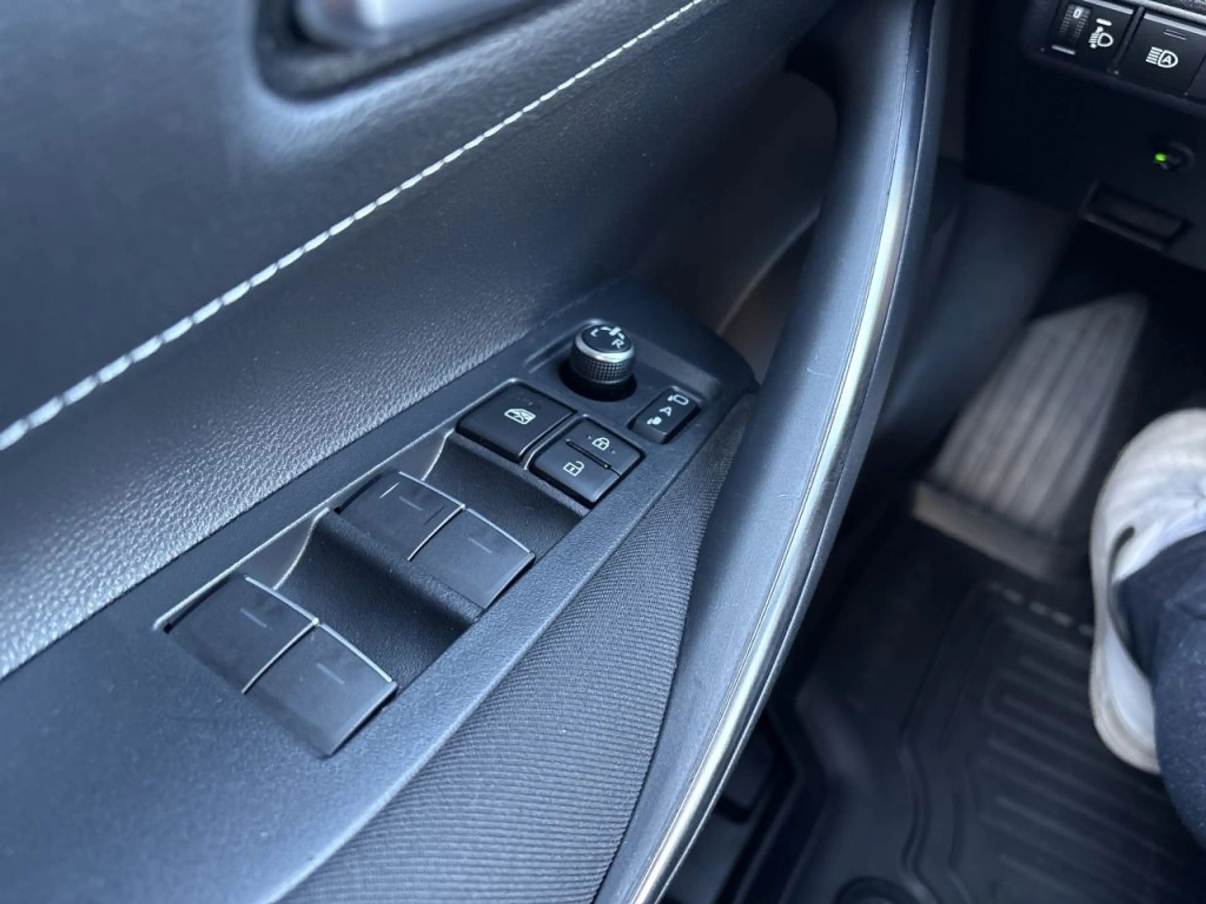 Toyota Corolla 1.2 Turbo Touring Sports Comfort — photo 15