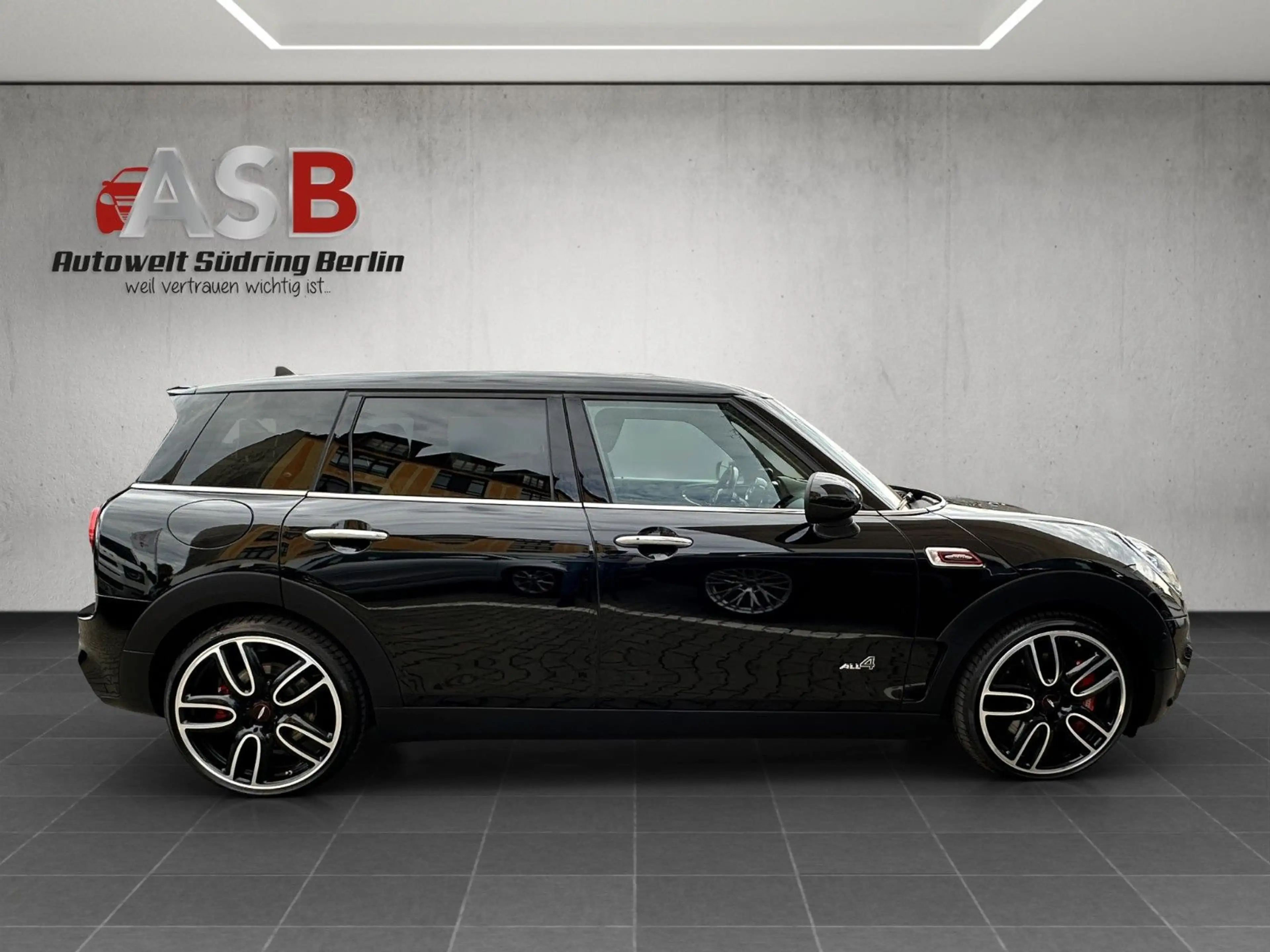 MINI John Cooper Works Clubman ALL4 Panorama*LED*NAVI — photo 14
