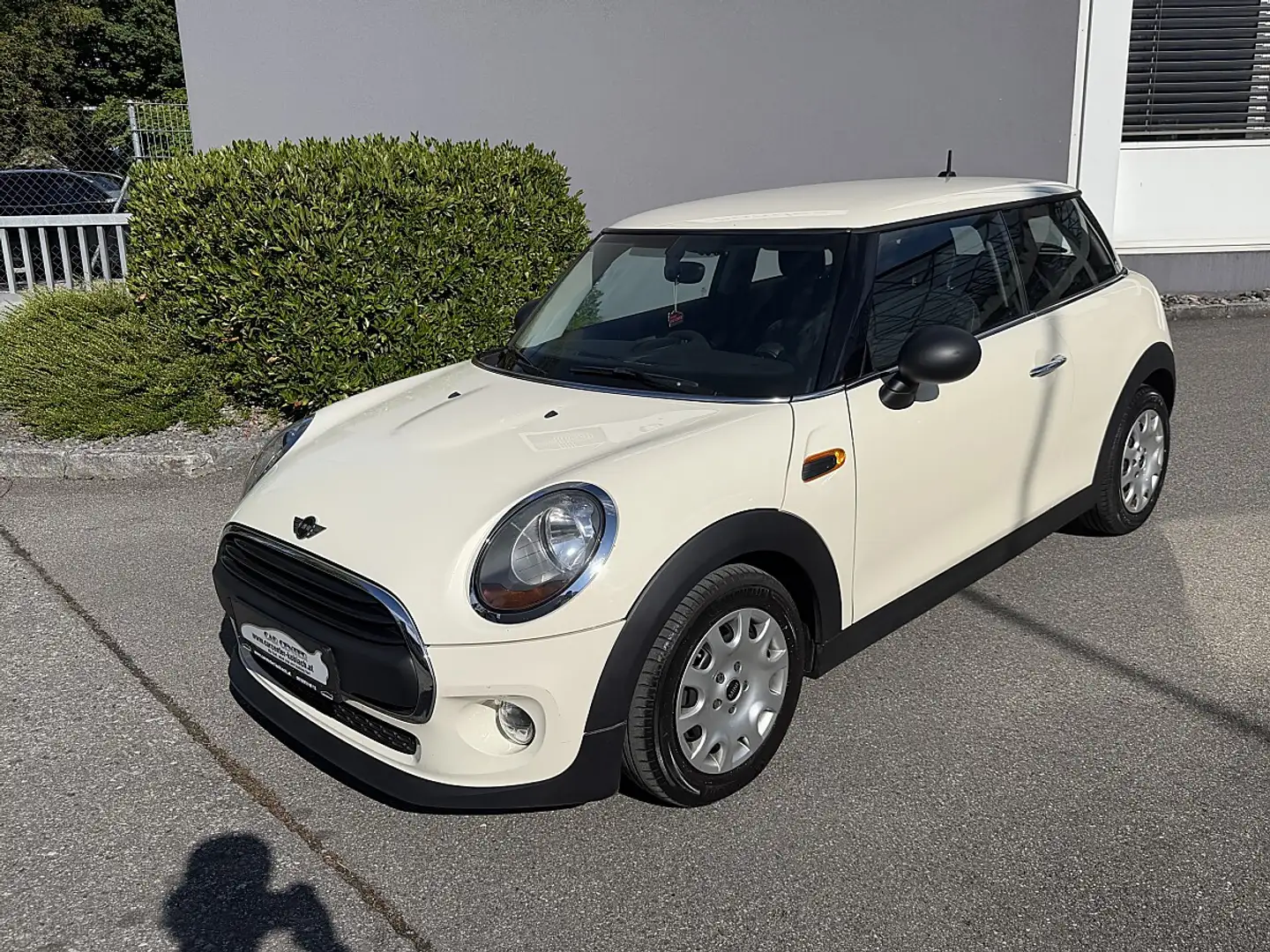 MINI One MINI Hatch One First Weiß - 1