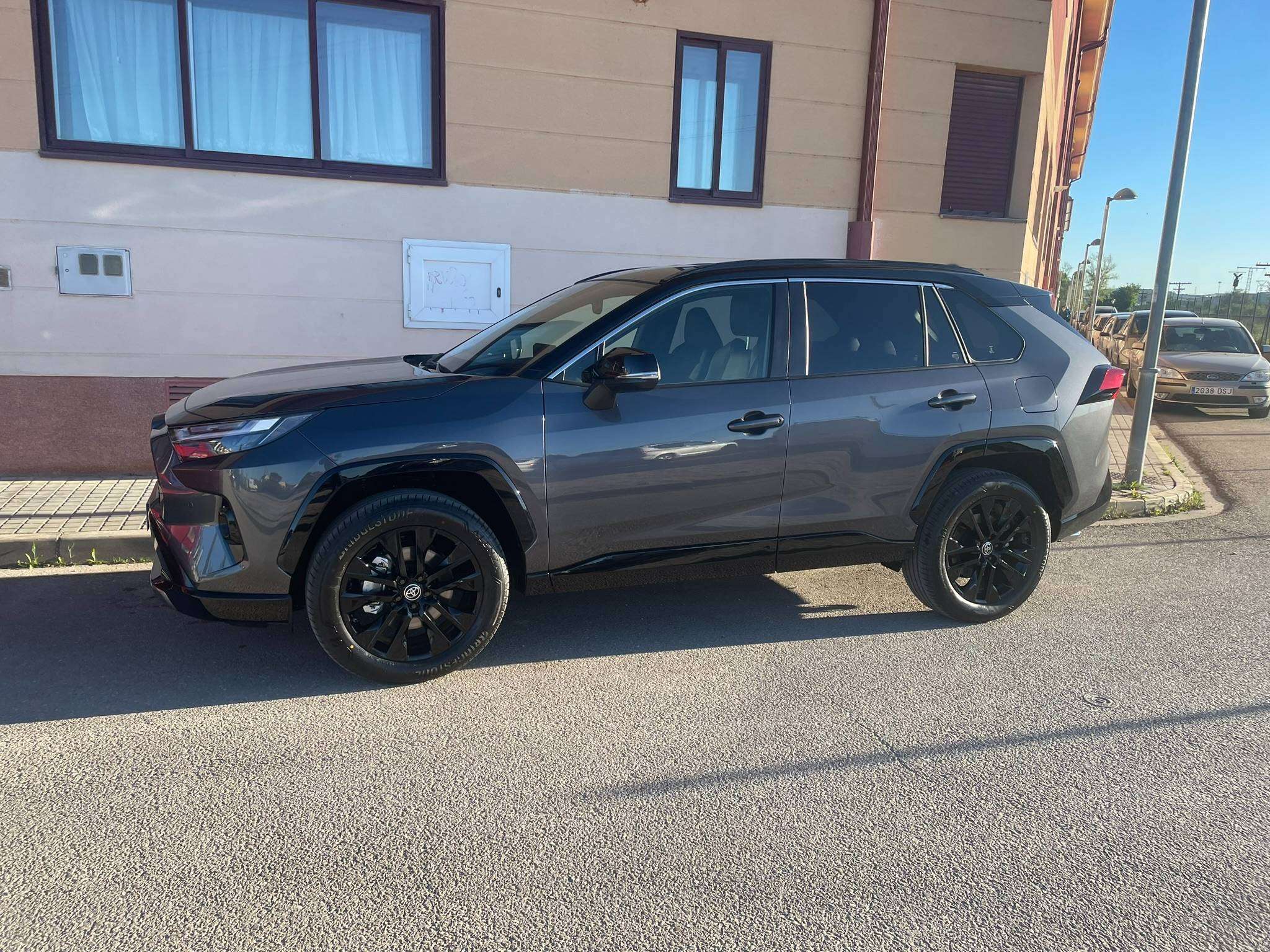 Toyota RAV 4 RAV-4 2.5 hybrid 2WD Style Style - foto 1