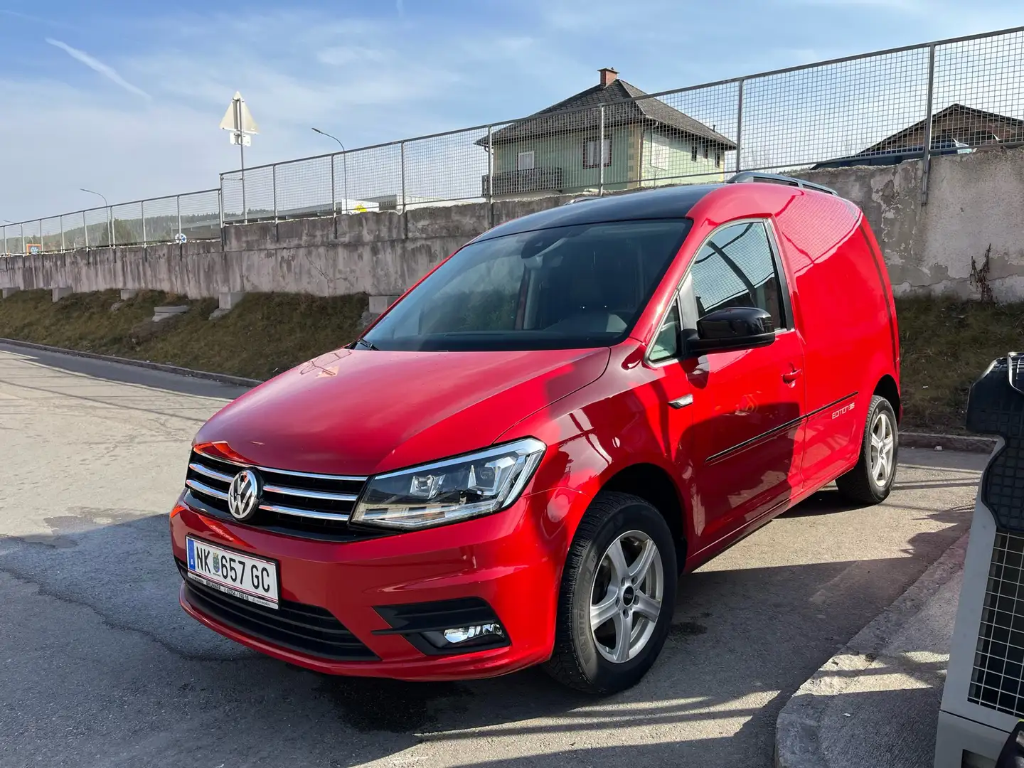 Volkswagen Caddy Kombi Edition 35 2,0 TDI DSG Rot - 1