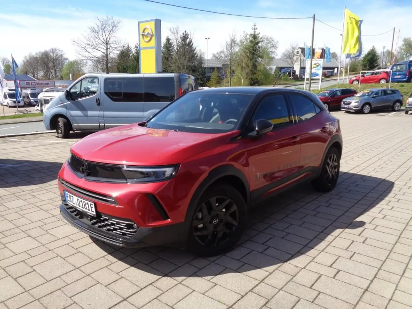Opel Mokka -e, 136 PS Klimaautomatik, DAB, Carplay Rot - 1