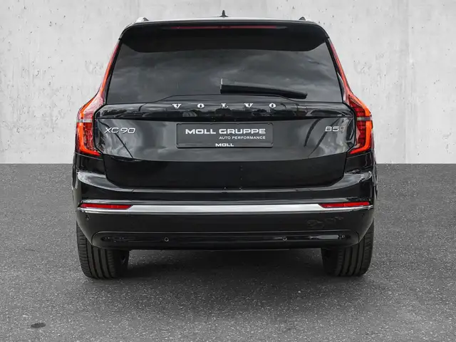 Volvo XC90 view 6