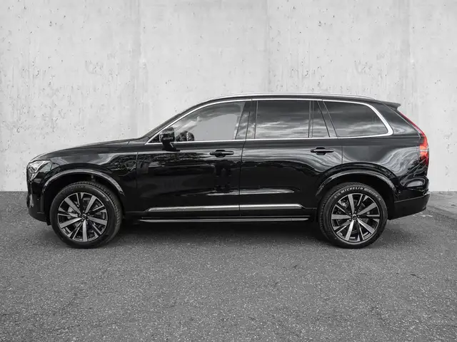 Volvo XC90 view 5