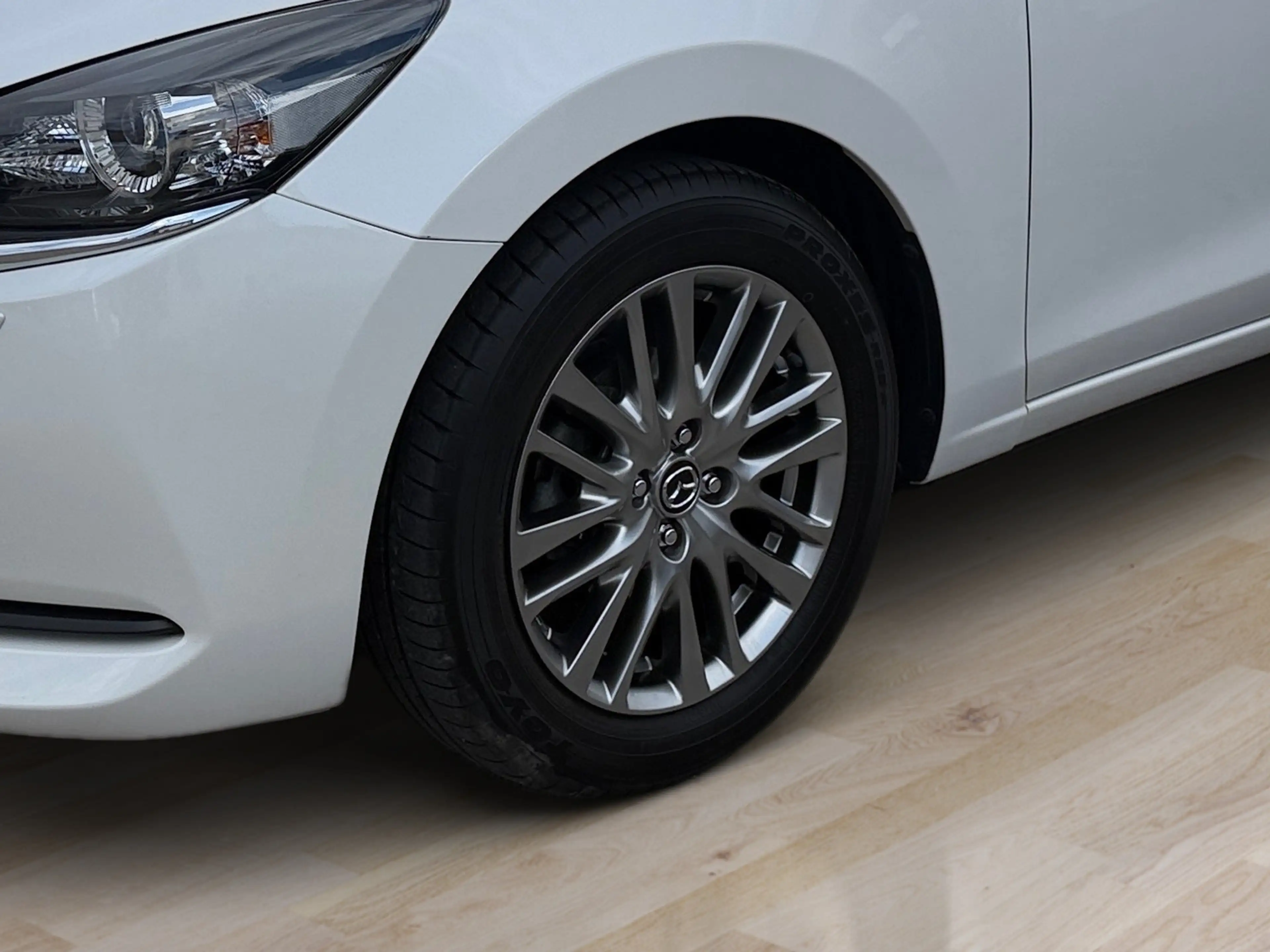 Mazda 2 Mazda 2 G75 Takumi — photo 14